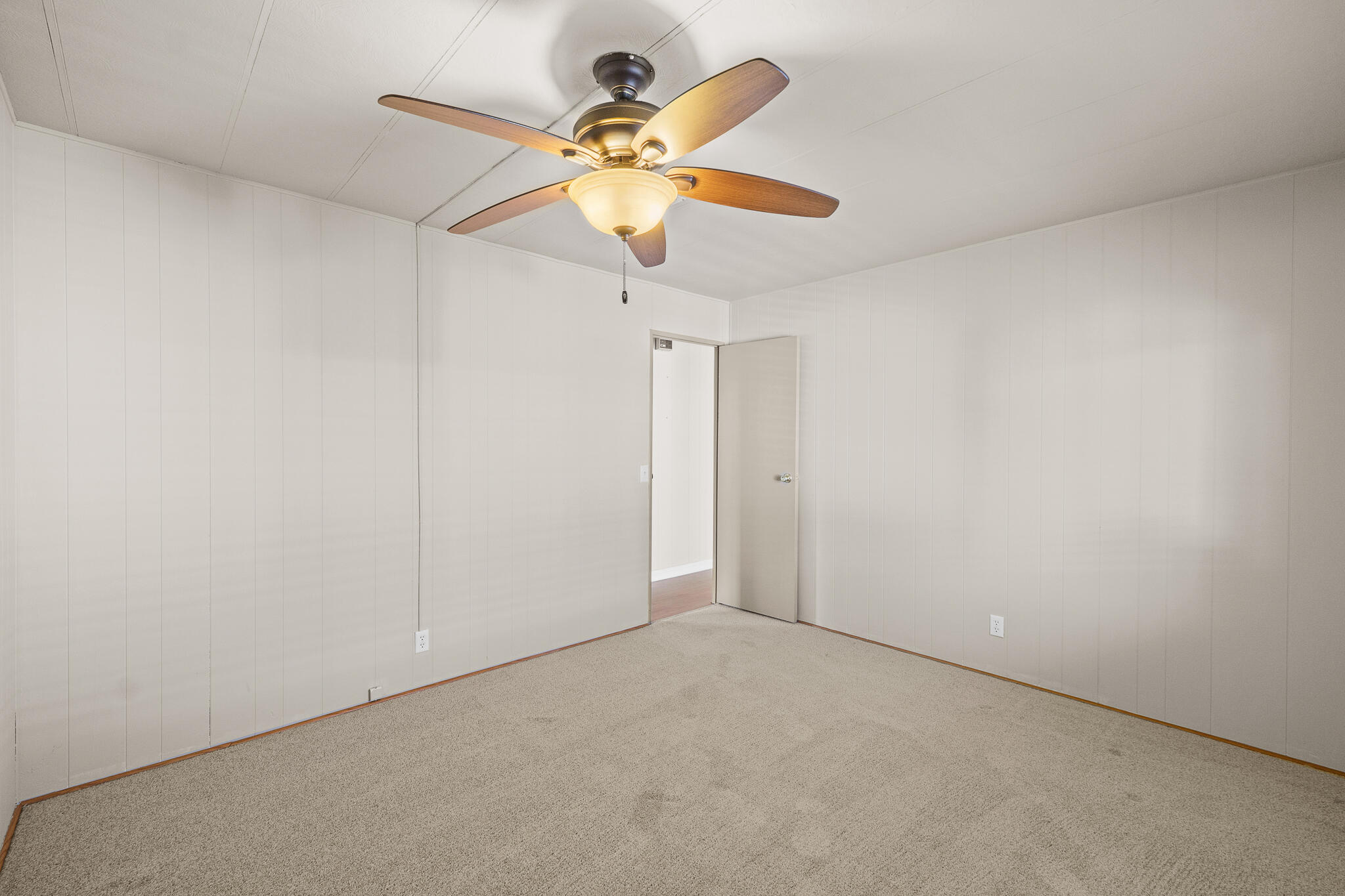 2627 W Midvalley Ave ##104, Visalia, CA 93277