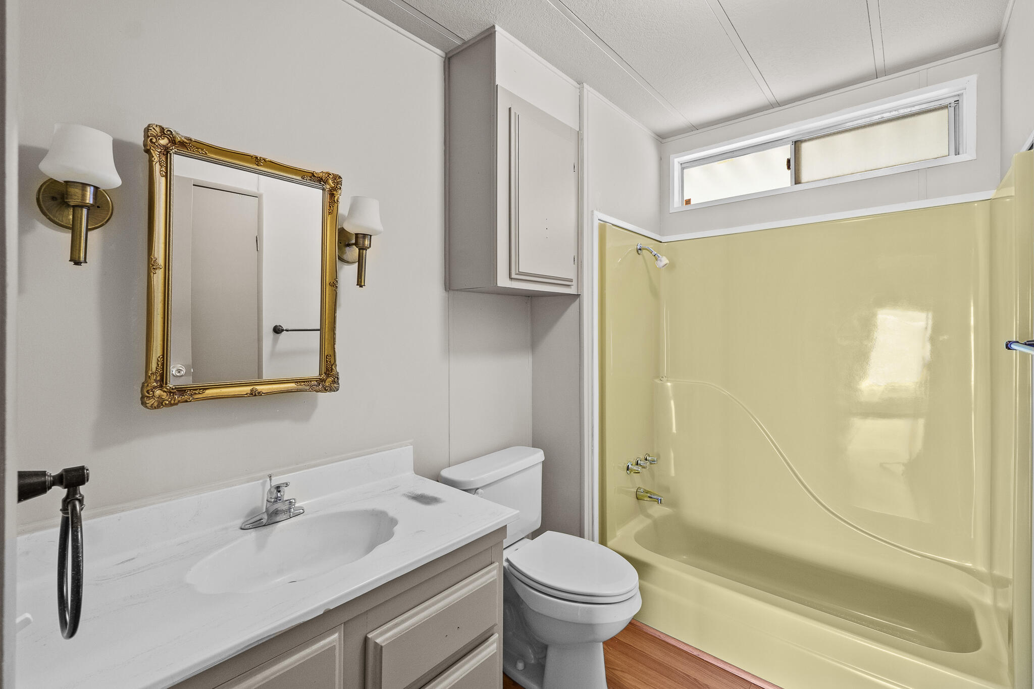 2627 W Midvalley Ave ##104, Visalia, CA 93277