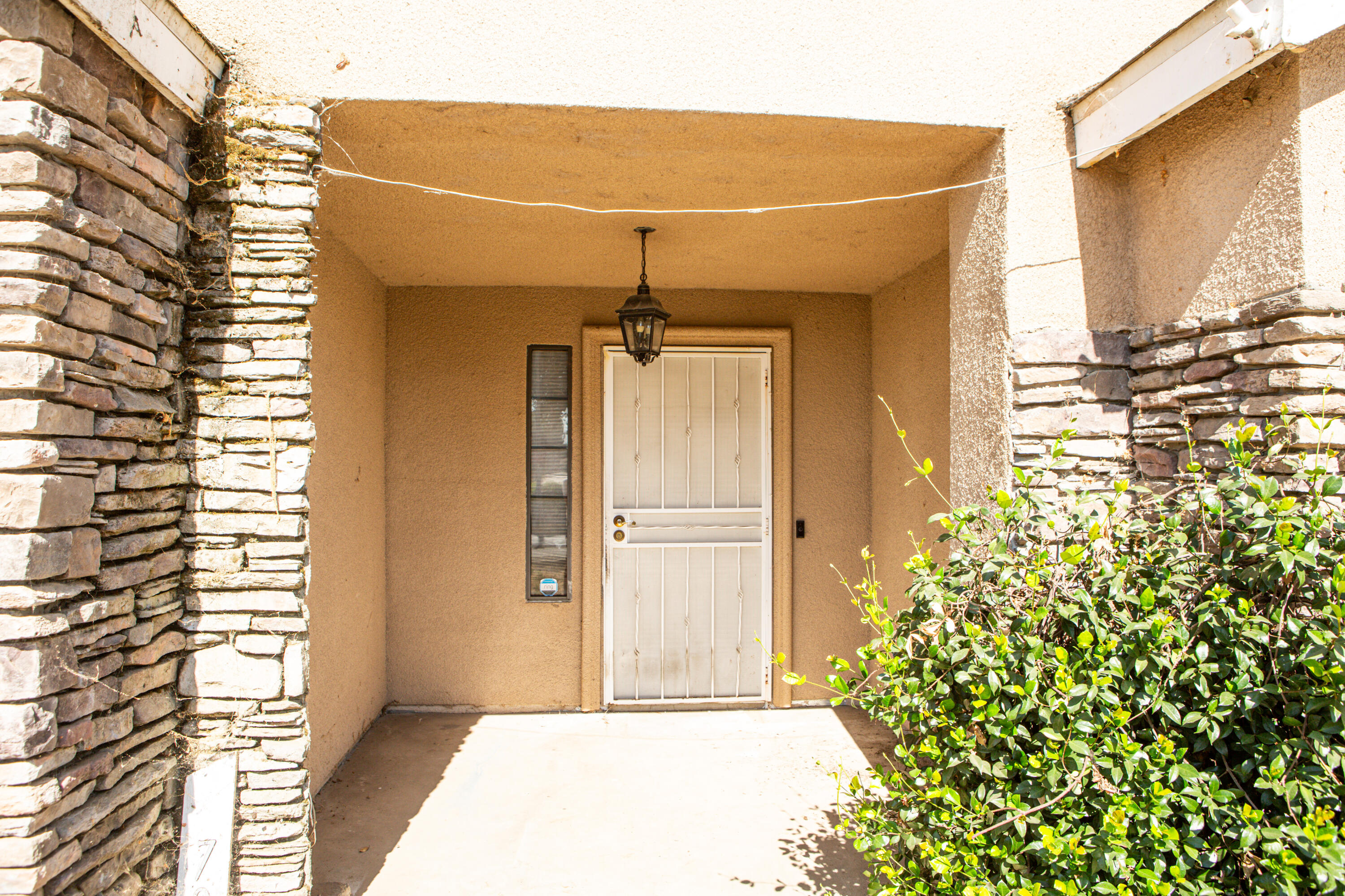 795 N Milner St, Tulare, CA 93274