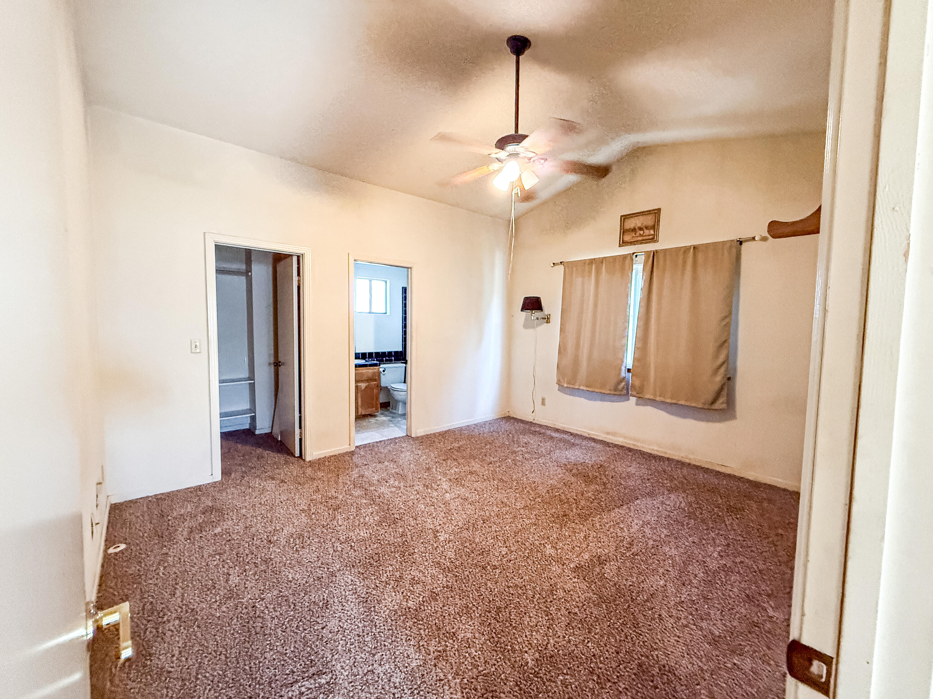 795 N Milner St, Tulare, CA 93274