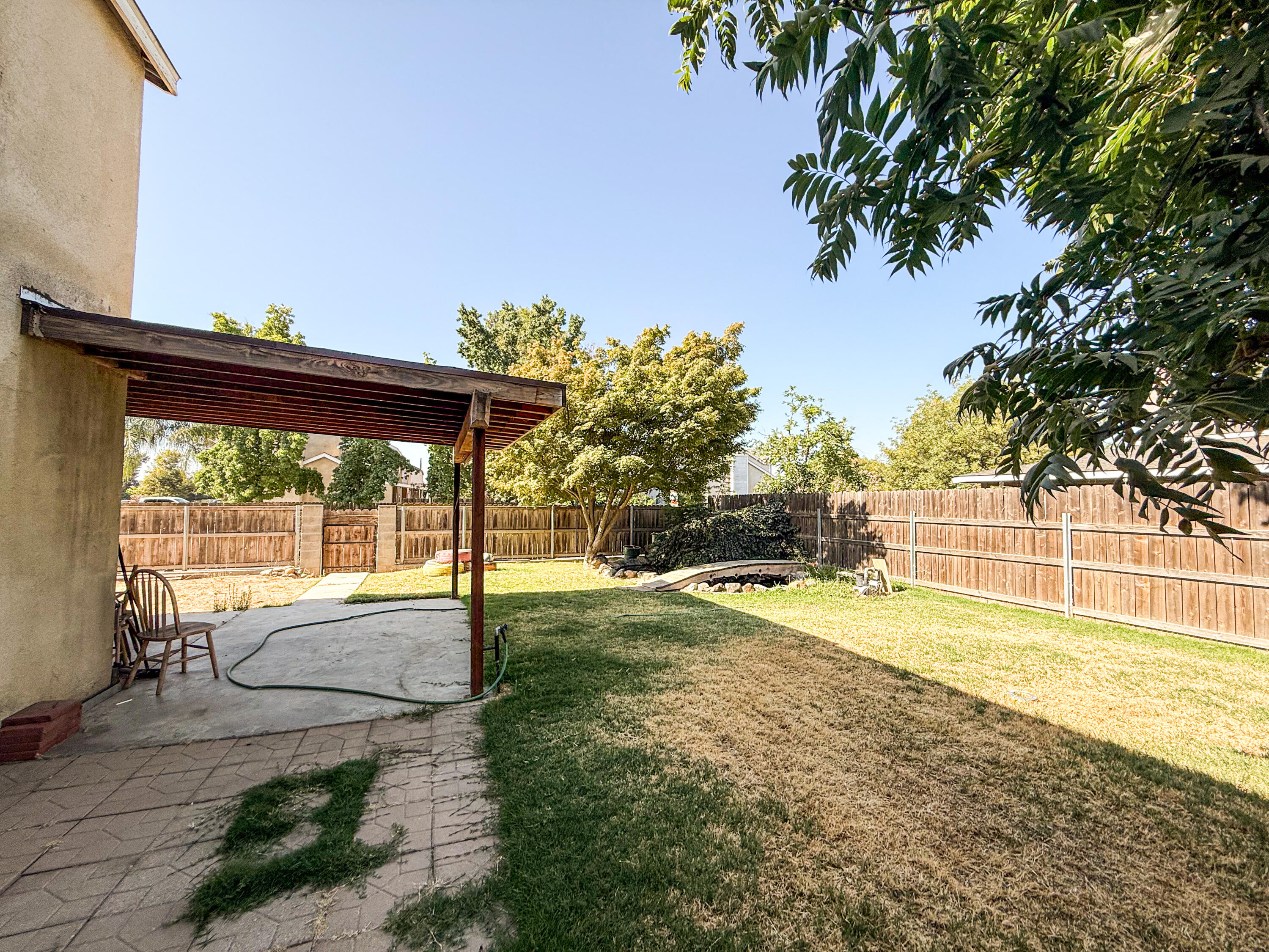 795 N Milner St, Tulare, CA 93274