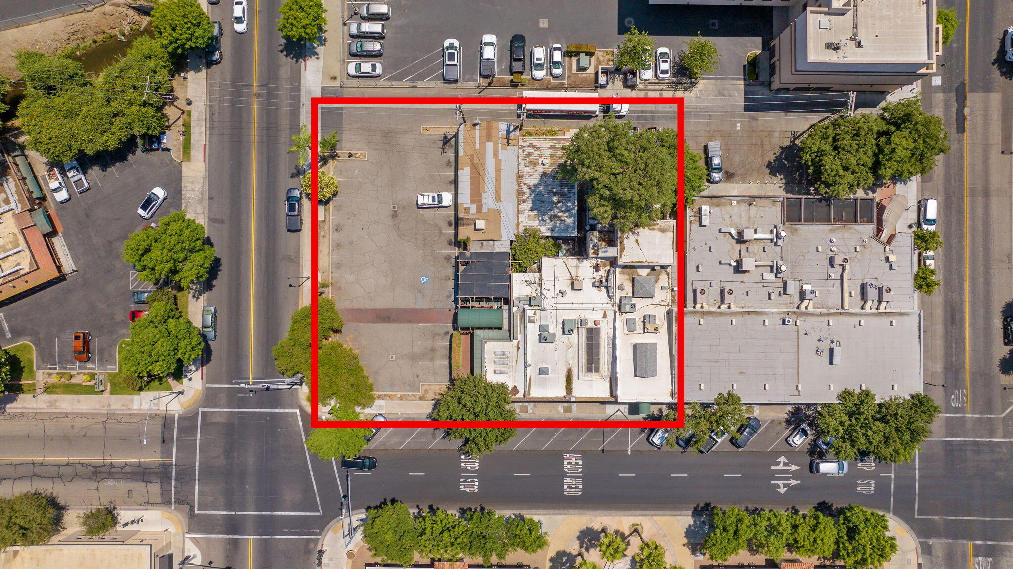 417 E Center Ave, Visalia, CA 93291