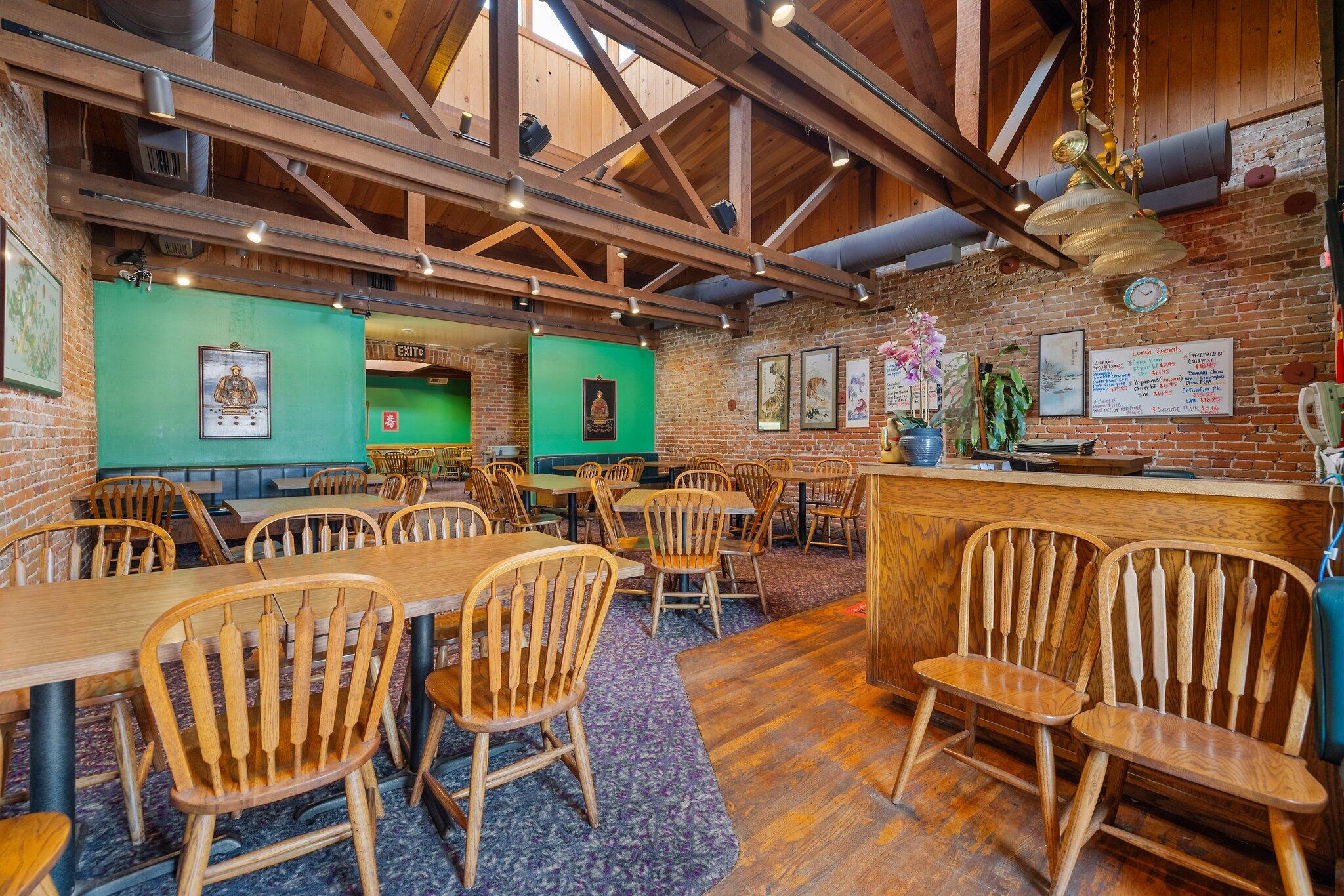 417 E Center Ave, Visalia, CA 93291