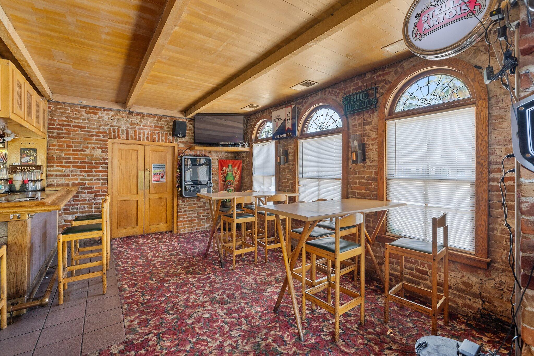 417 E Center Ave, Visalia, CA 93291