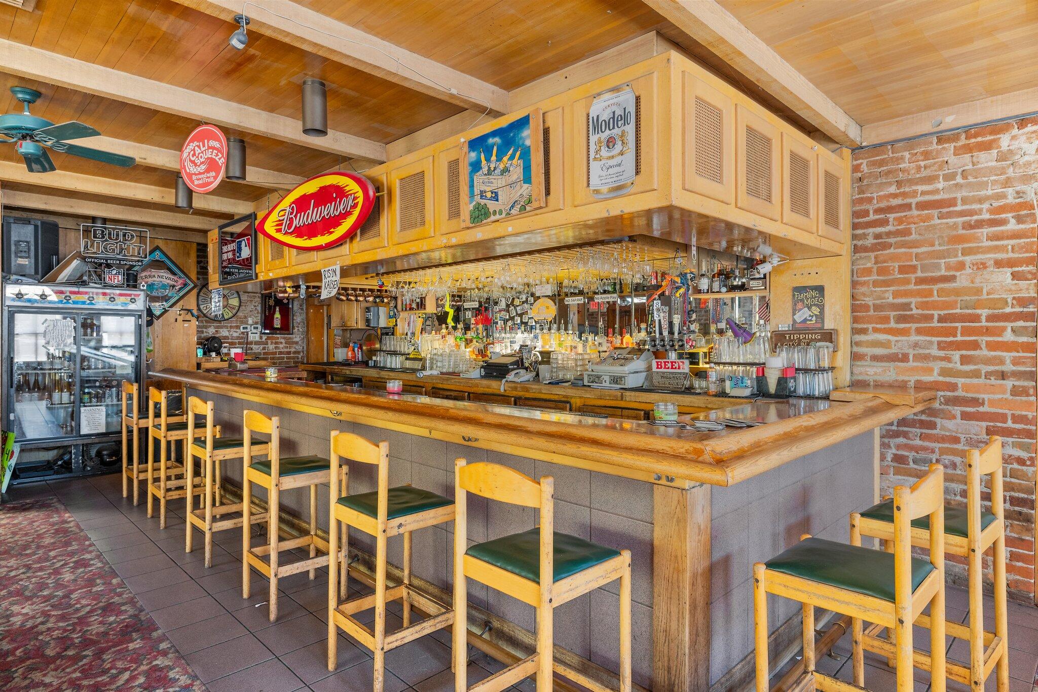 417 E Center Ave, Visalia, CA 93291