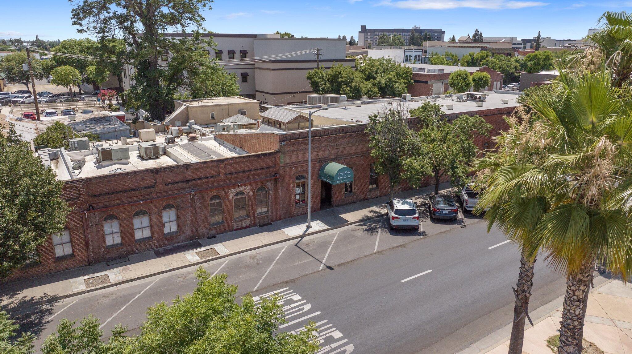 417 E Center Ave, Visalia, CA 93291