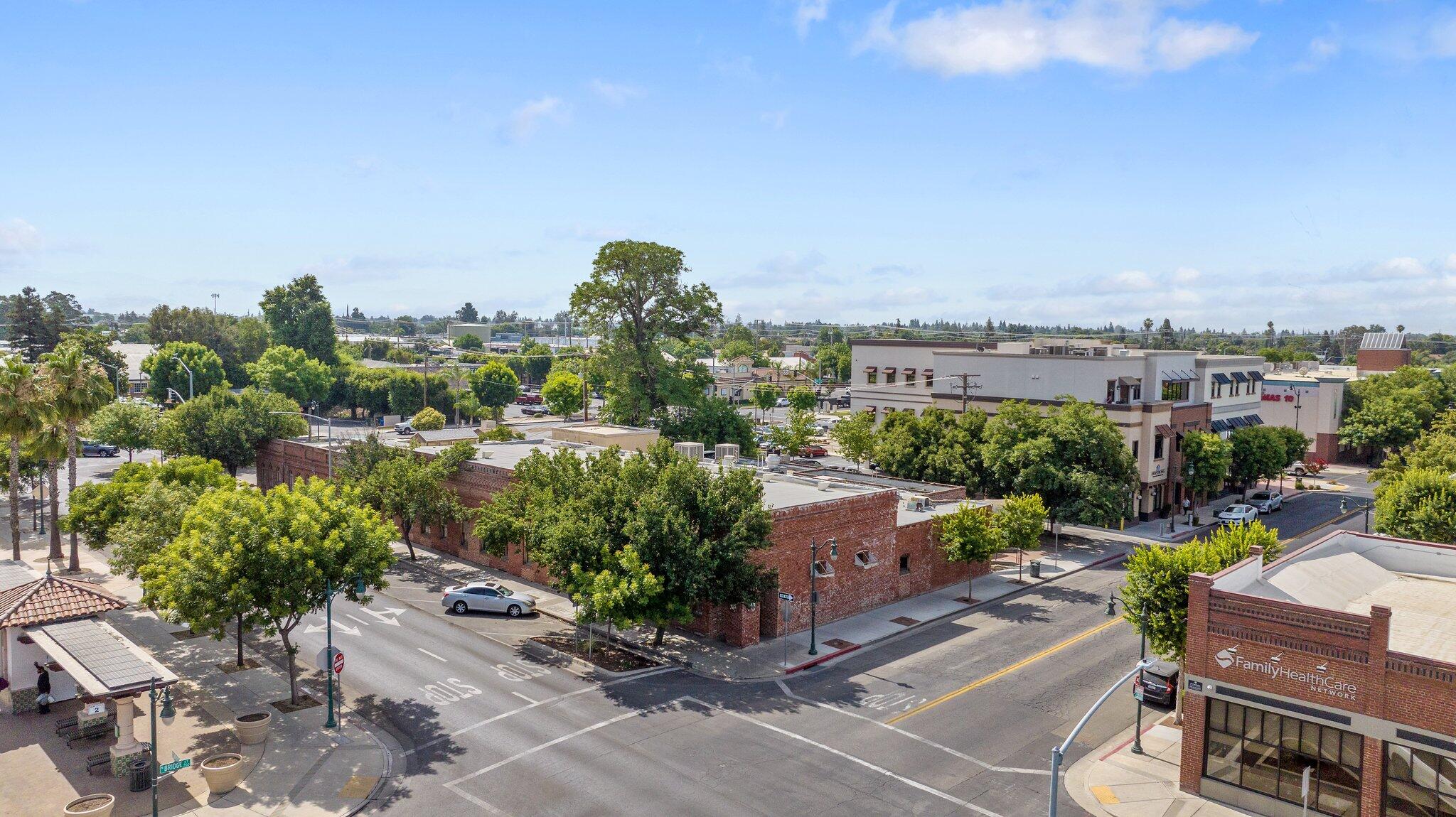 401 W Center Ave, Visalia, CA 93291