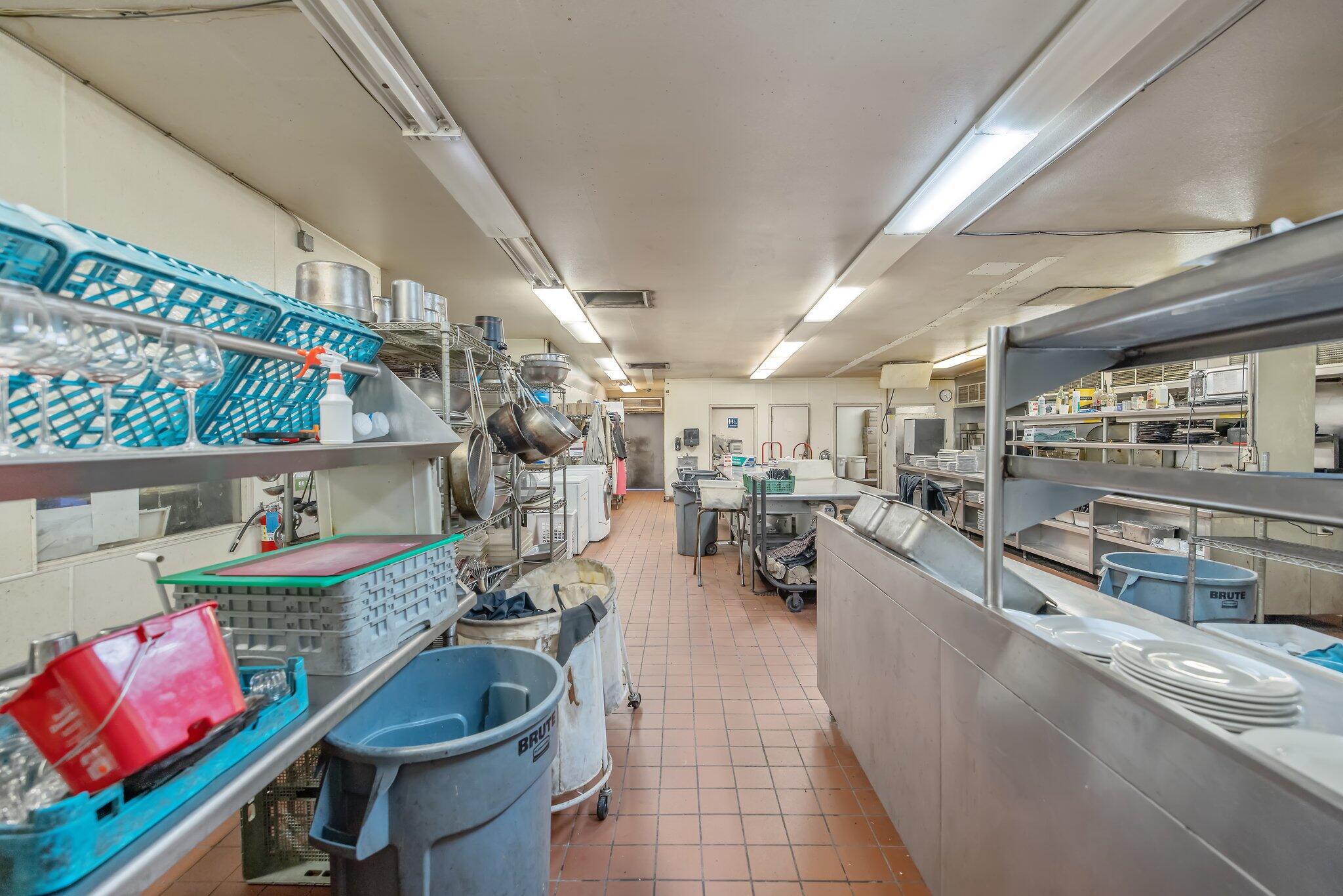 401 W Center Ave, Visalia, CA 93291