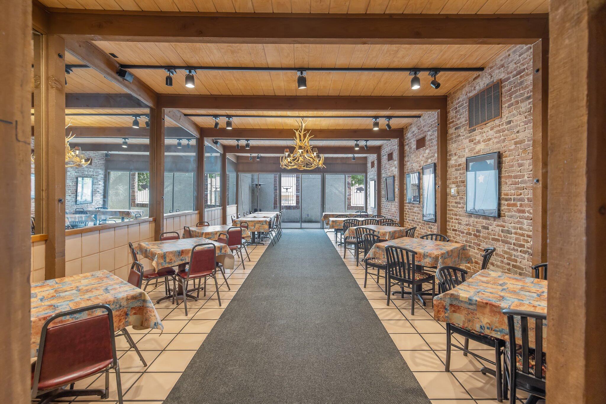 401 W Center Ave, Visalia, CA 93291