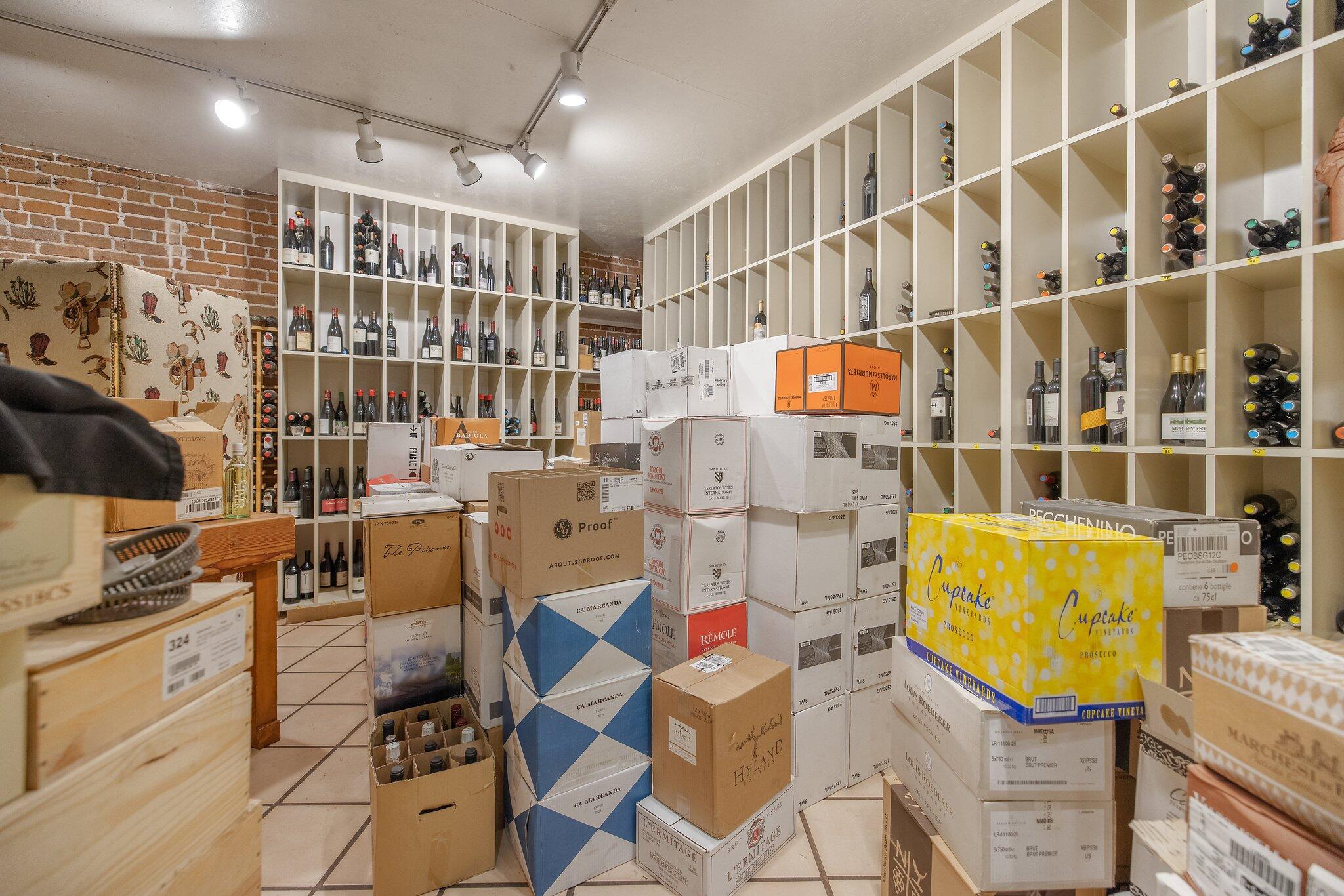 401 W Center Ave, Visalia, CA 93291