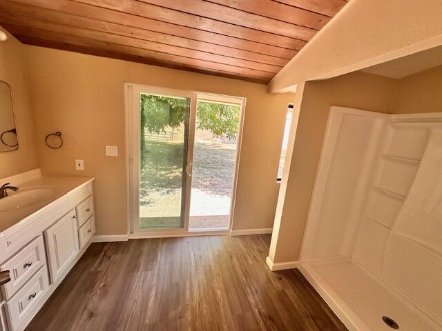 45911 Orchard Dr, Miramonte, CA 93641