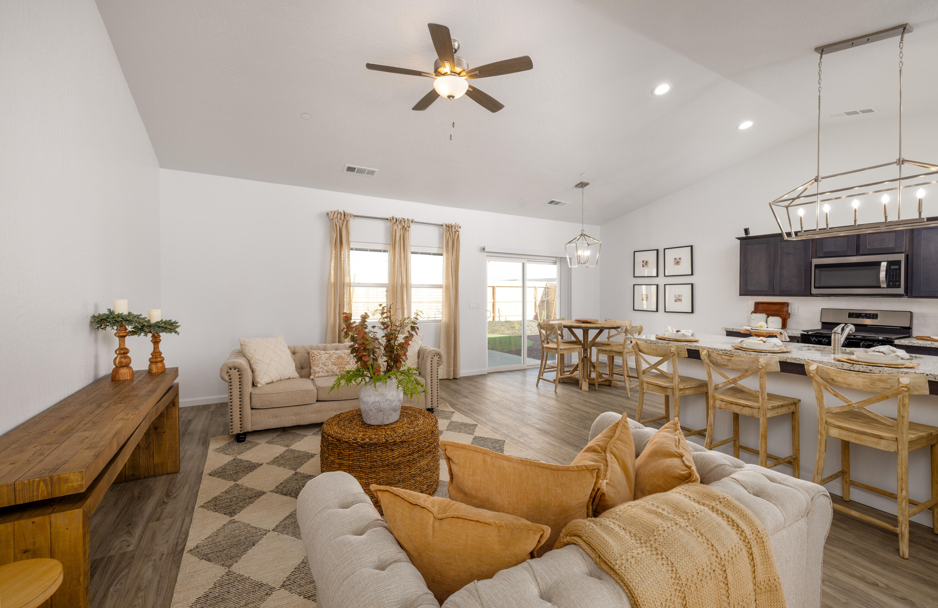 30818 Cottontail St #13, Visalia, CA 93291