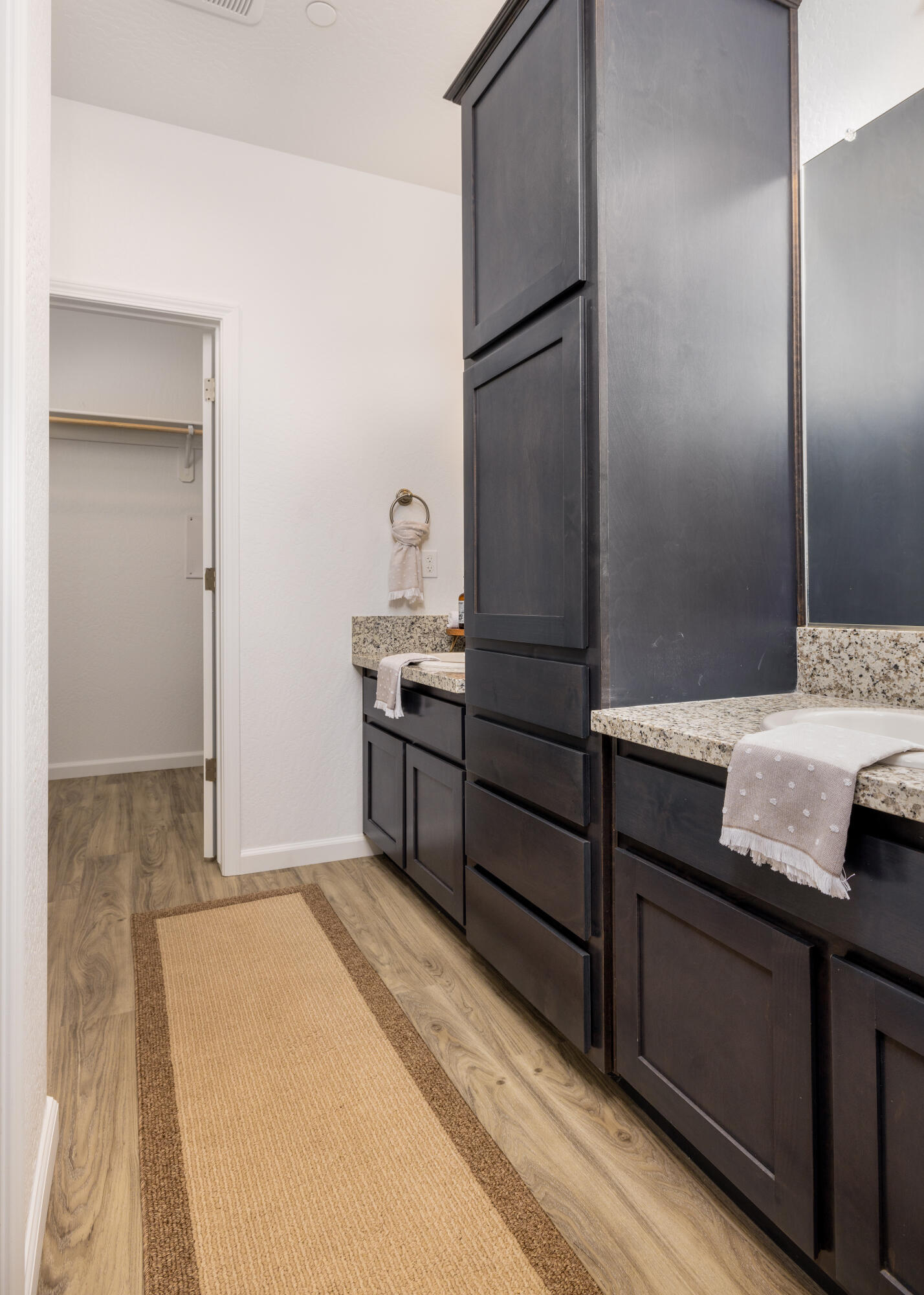 30818 Cottontail St #13, Visalia, CA 93291