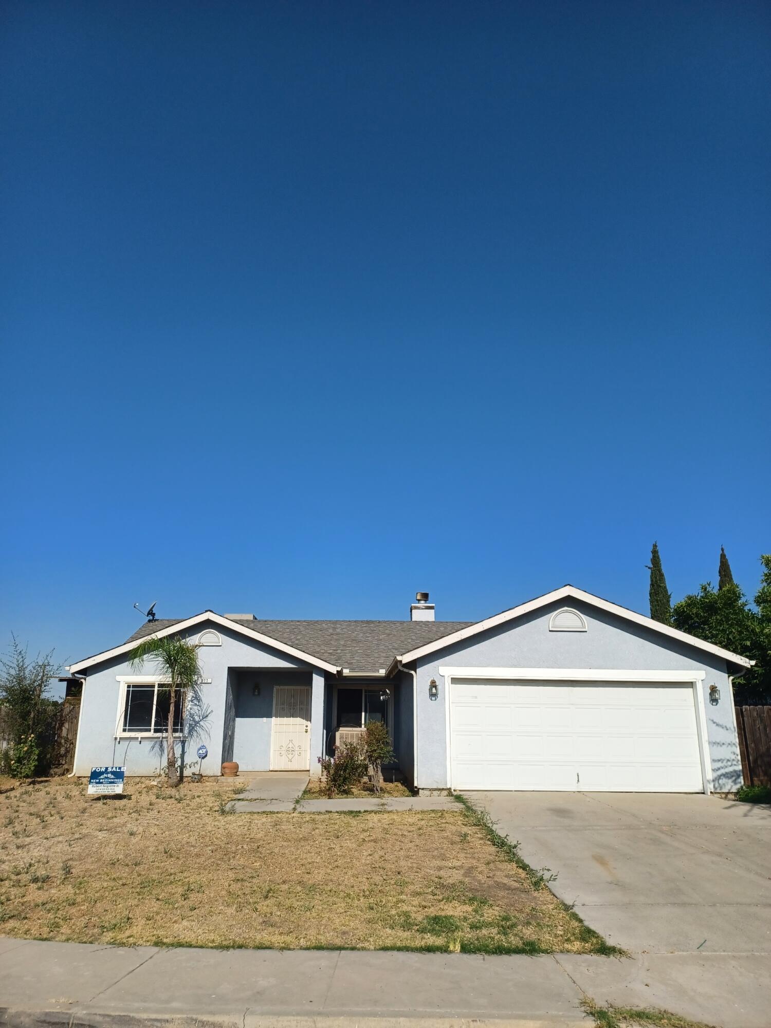 917 N Esther St, Porterville, CA 93257