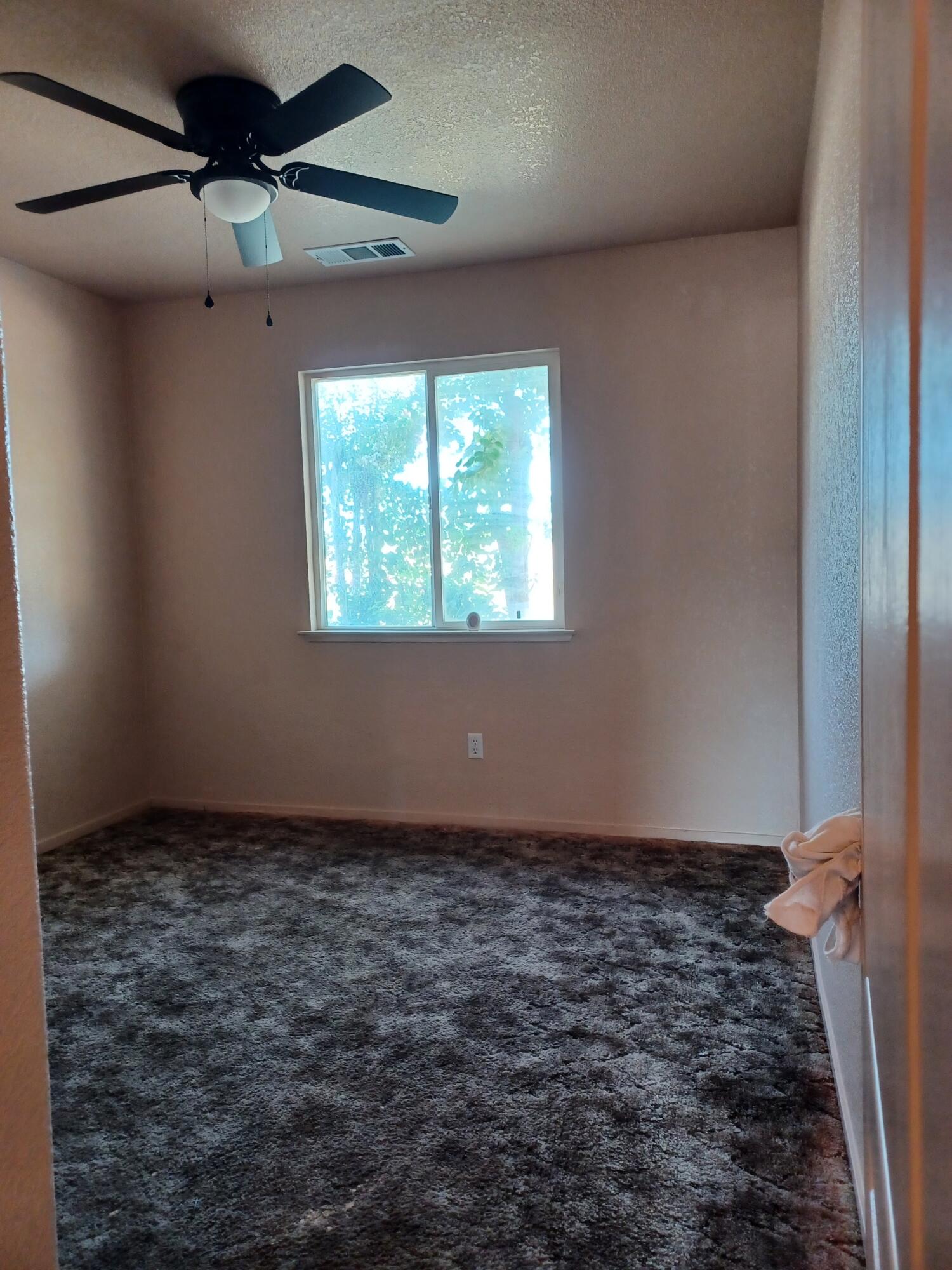 917 N Esther St, Porterville, CA 93257