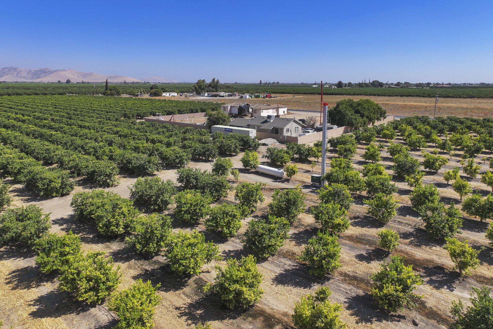 0 Ave. 424, Dinuba, CA 93618