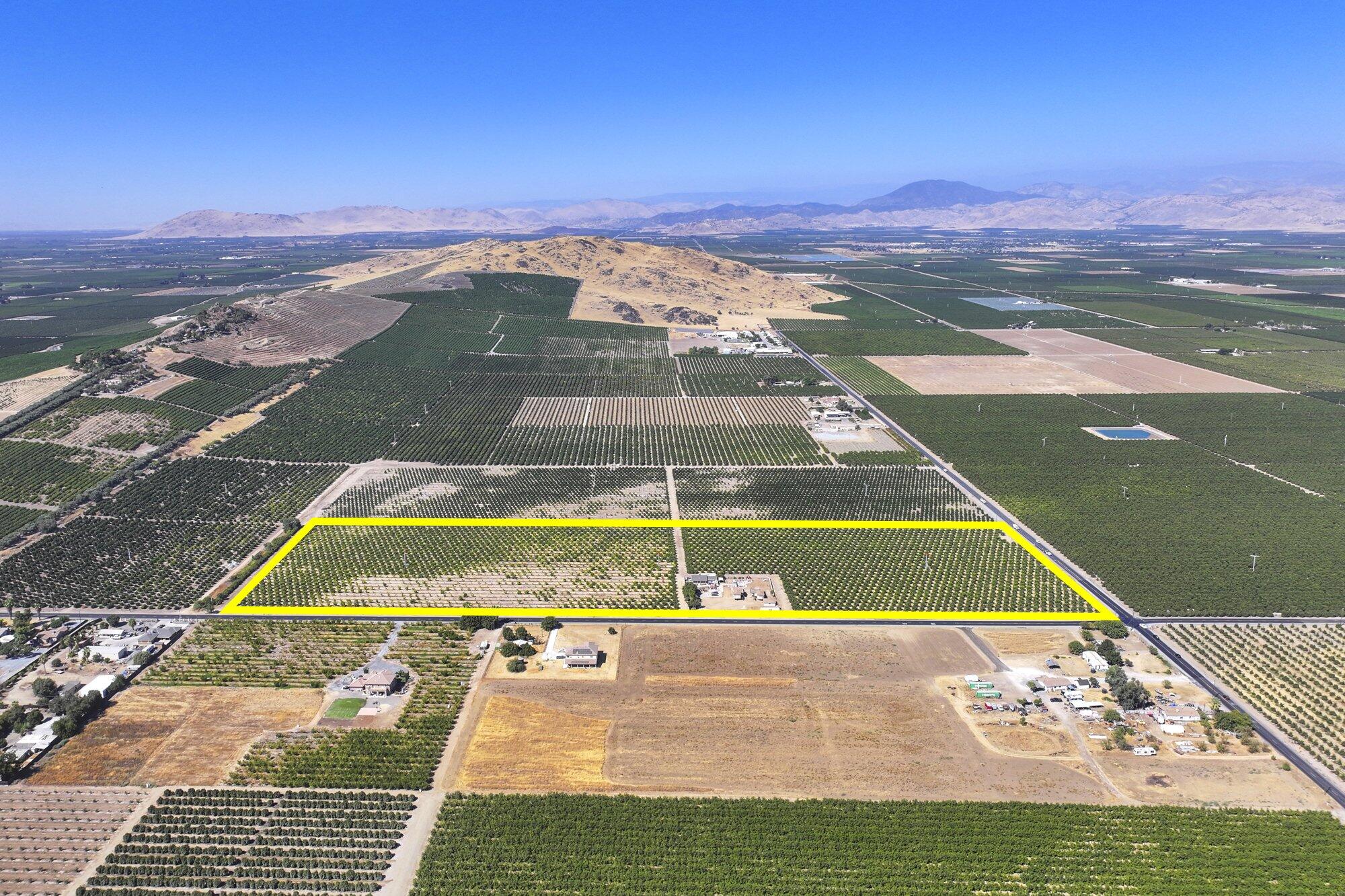 0 Ave. 424, Dinuba, CA 93618