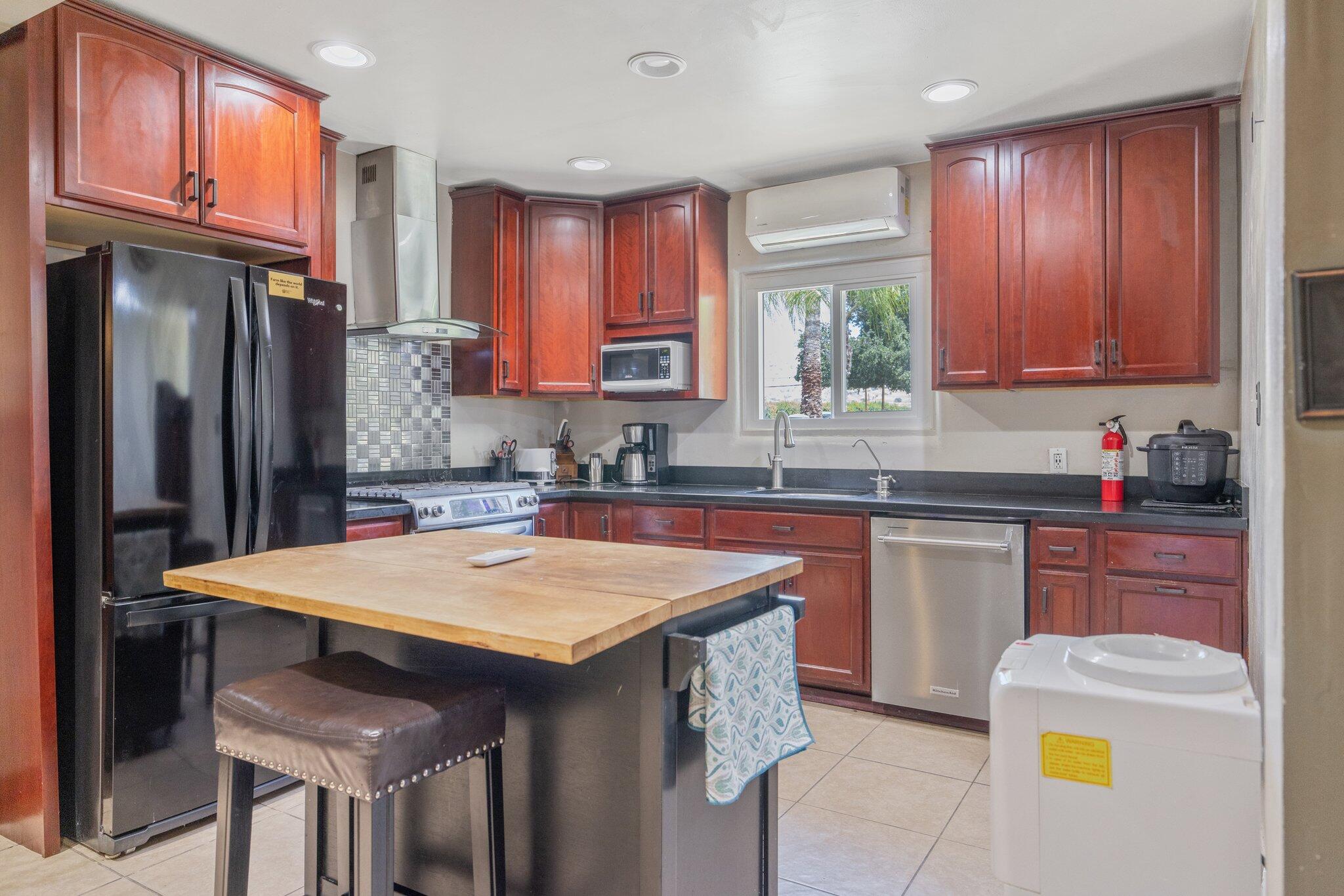 24297 Ave 324, Woodlake, CA 93286