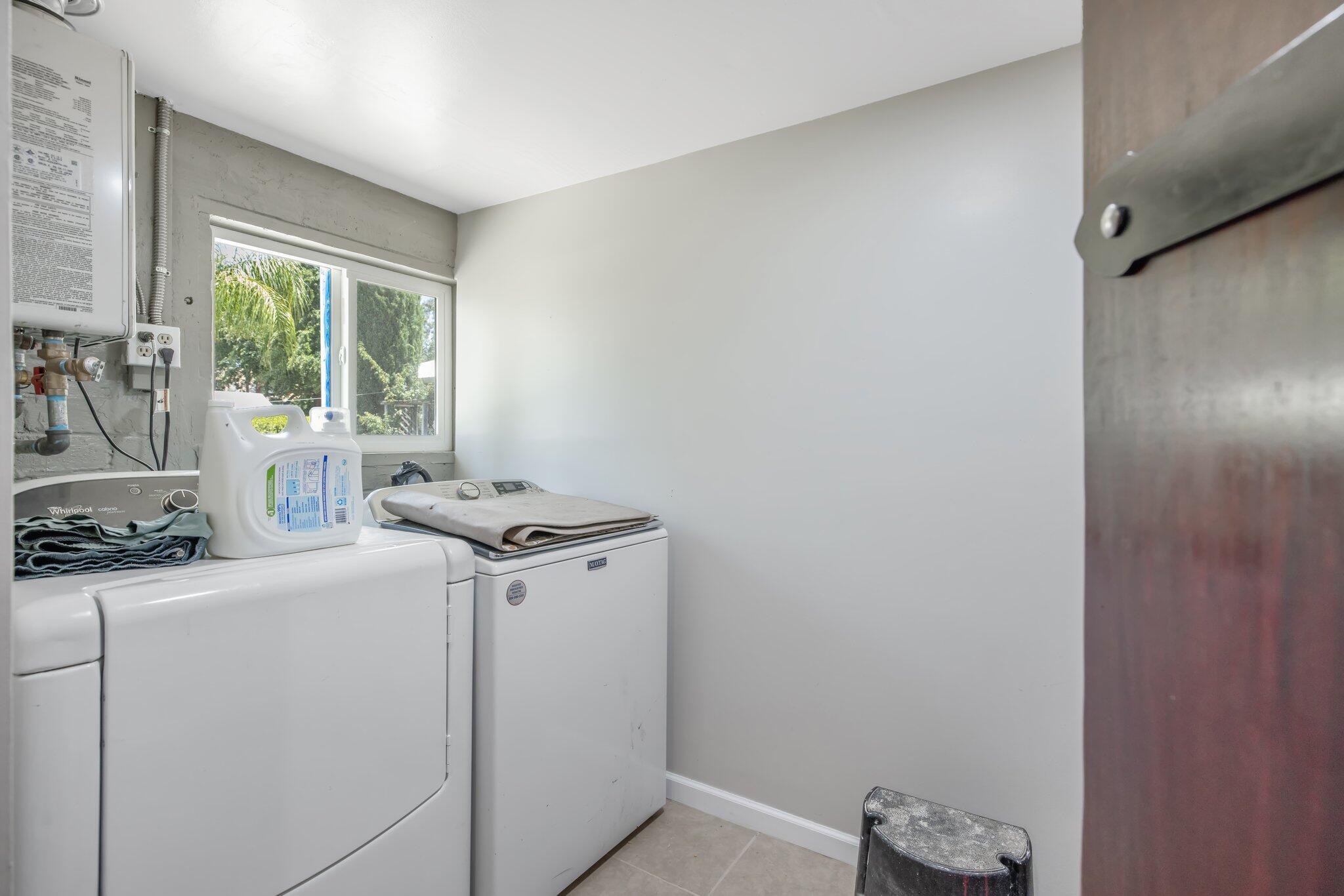 24297 Ave 324, Woodlake, CA 93286