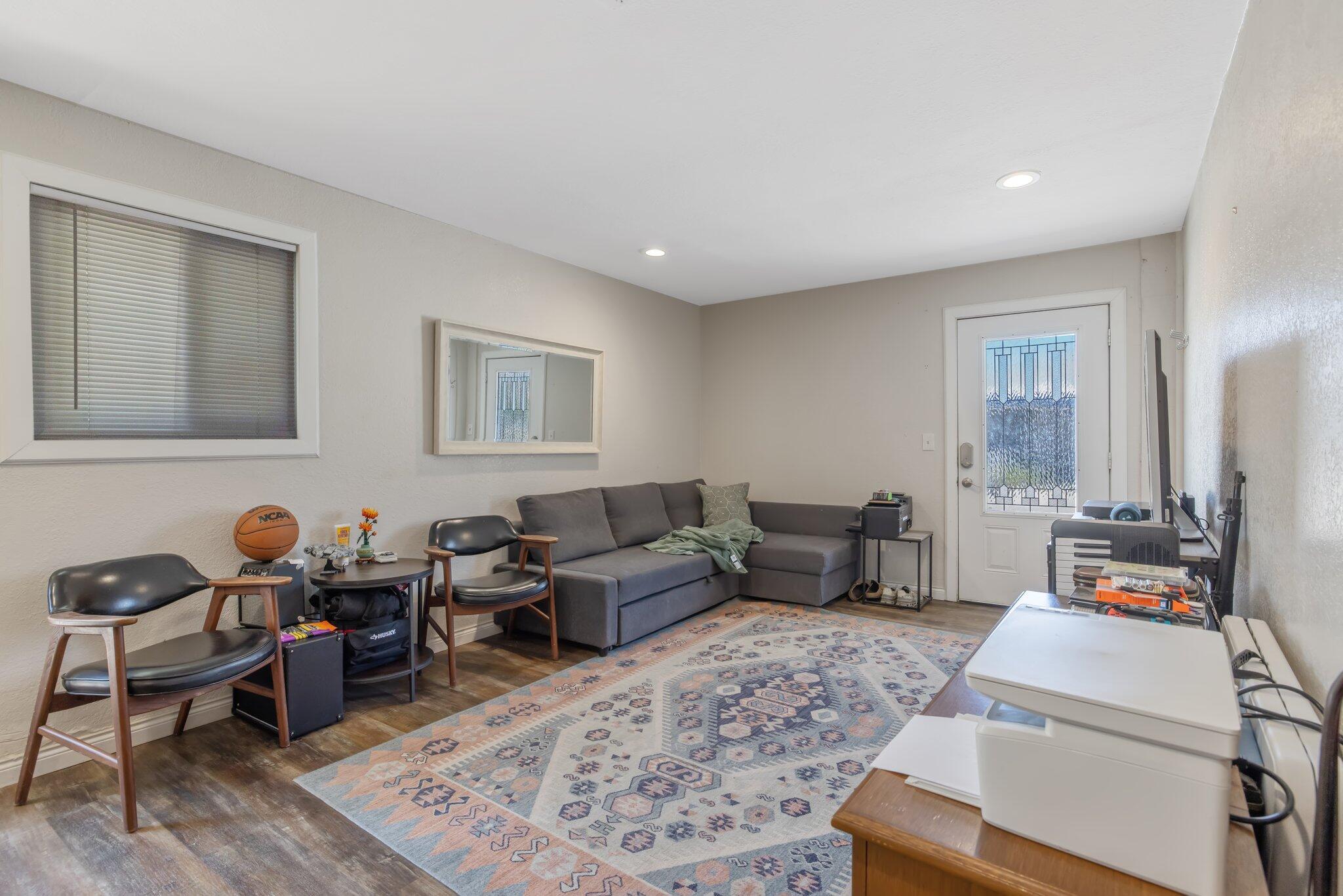 24297 Ave 324, Woodlake, CA 93286