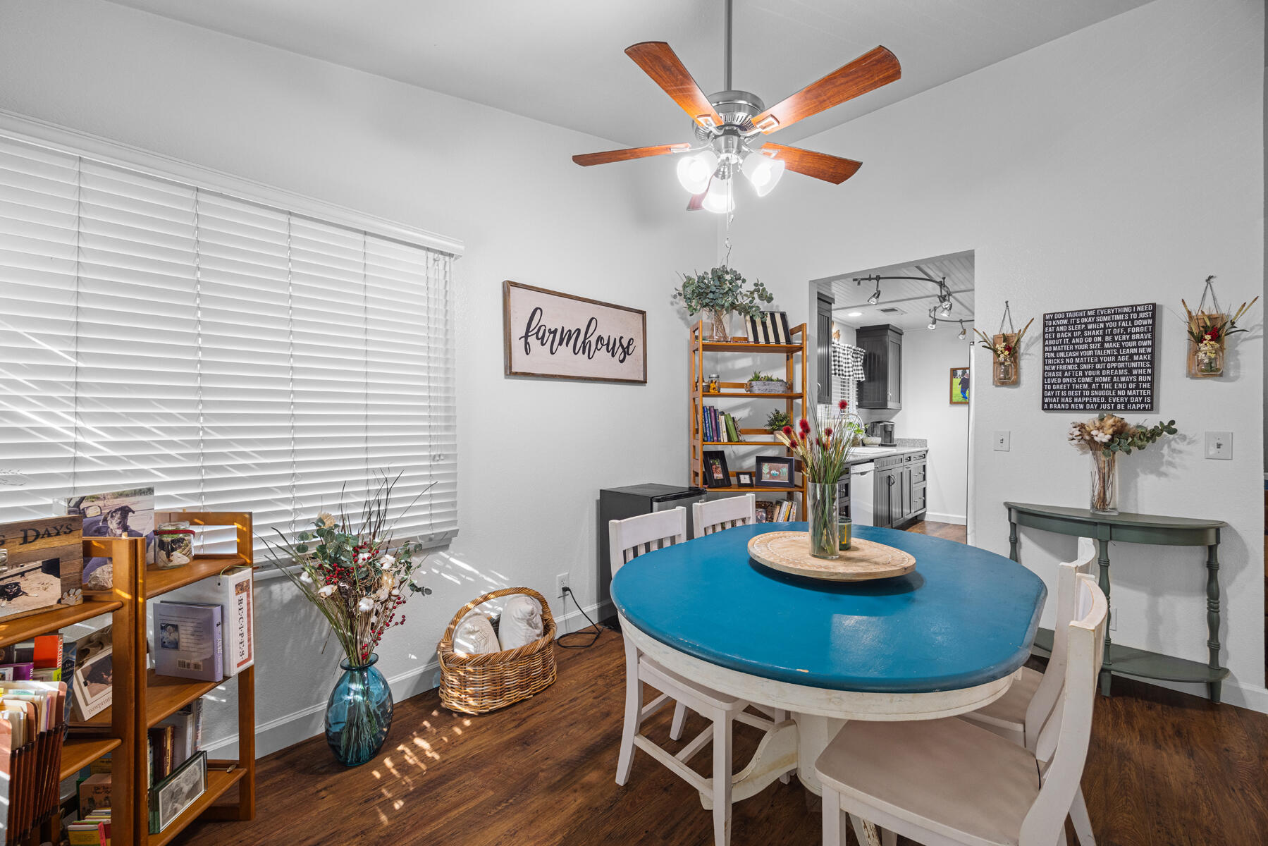 1233 S Kent St St, Visalia, CA 93277