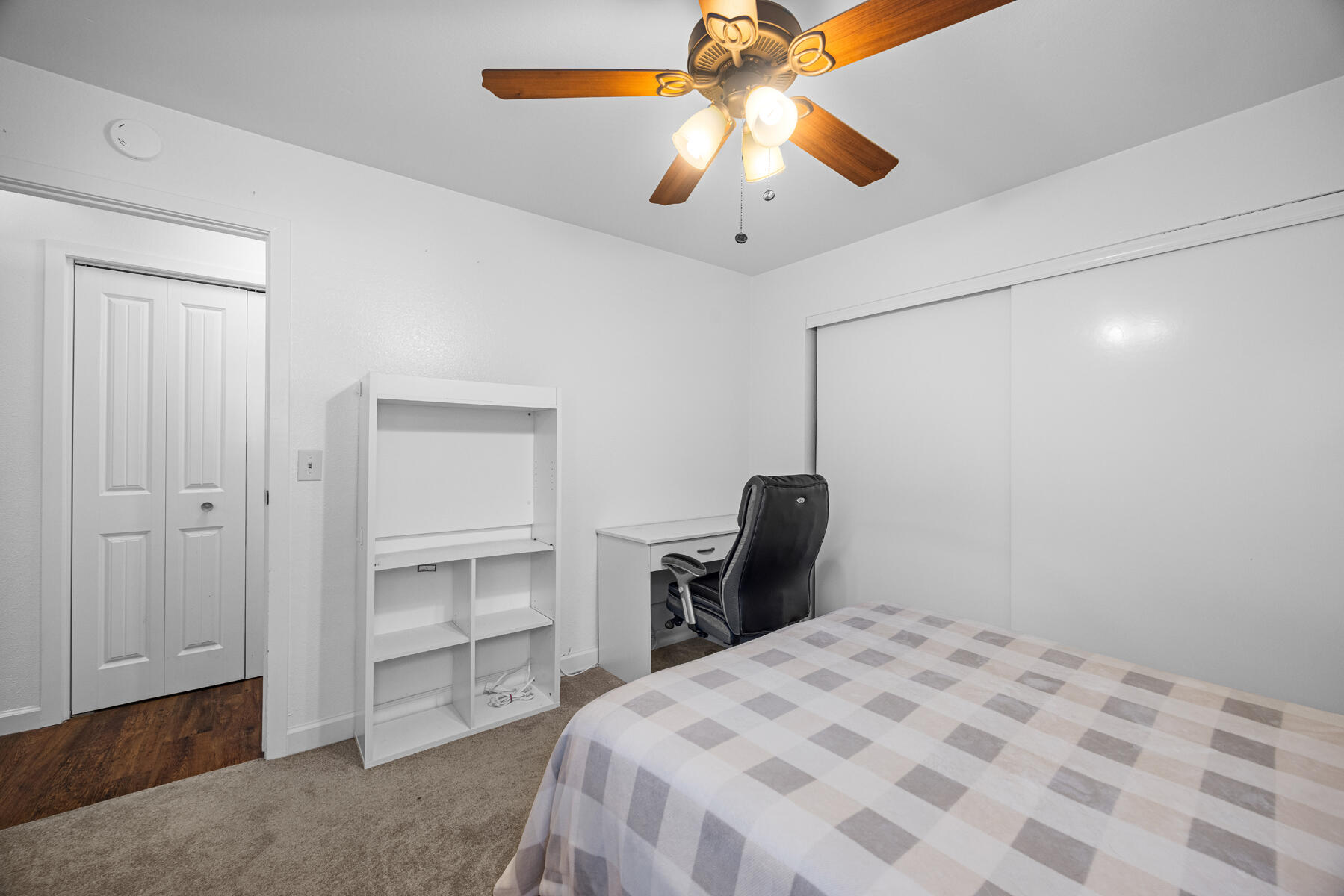 1233 S Kent St St, Visalia, CA 93277