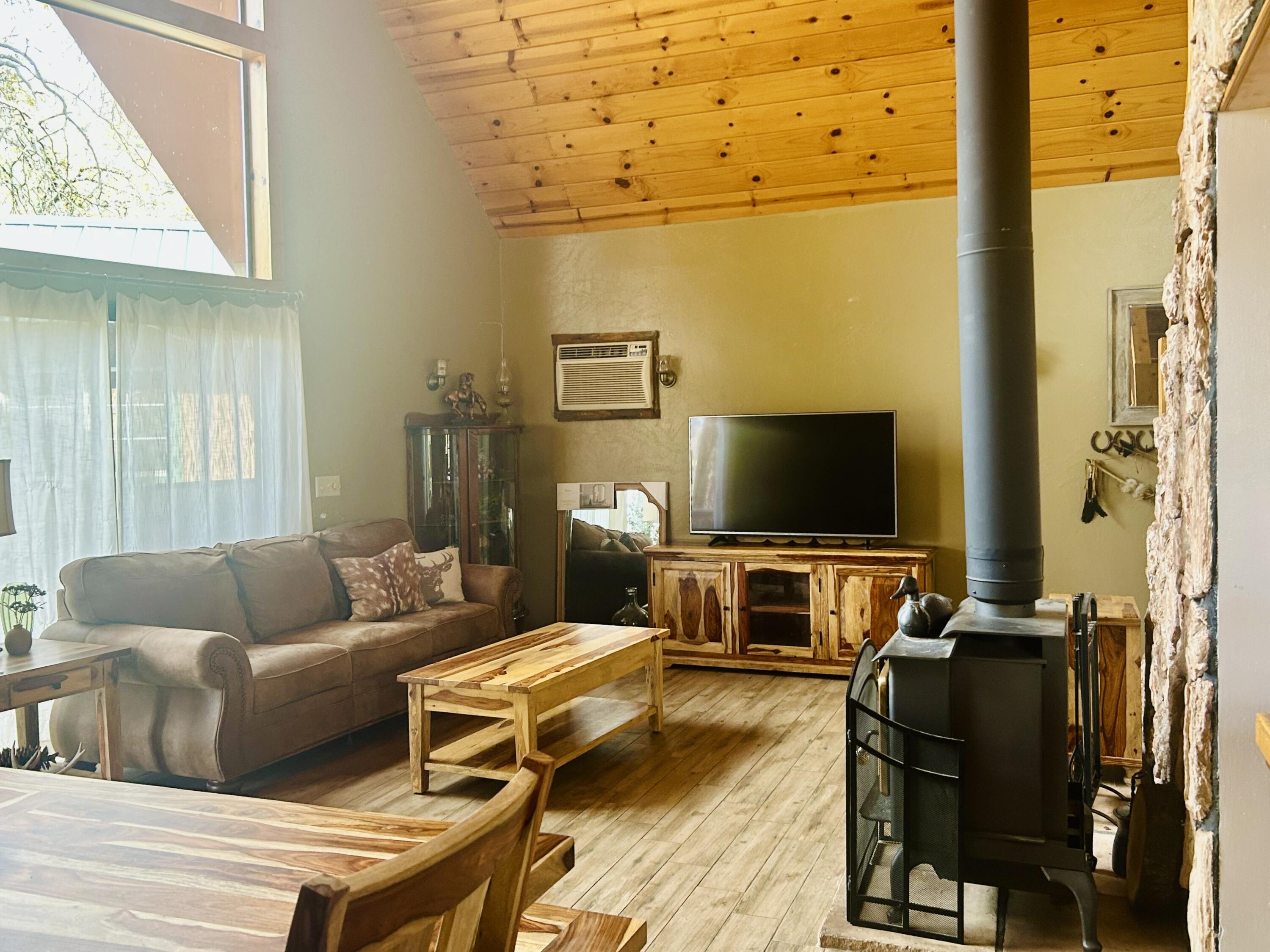 45306 Rocking K Dr, California Hot Springs, CA 93207