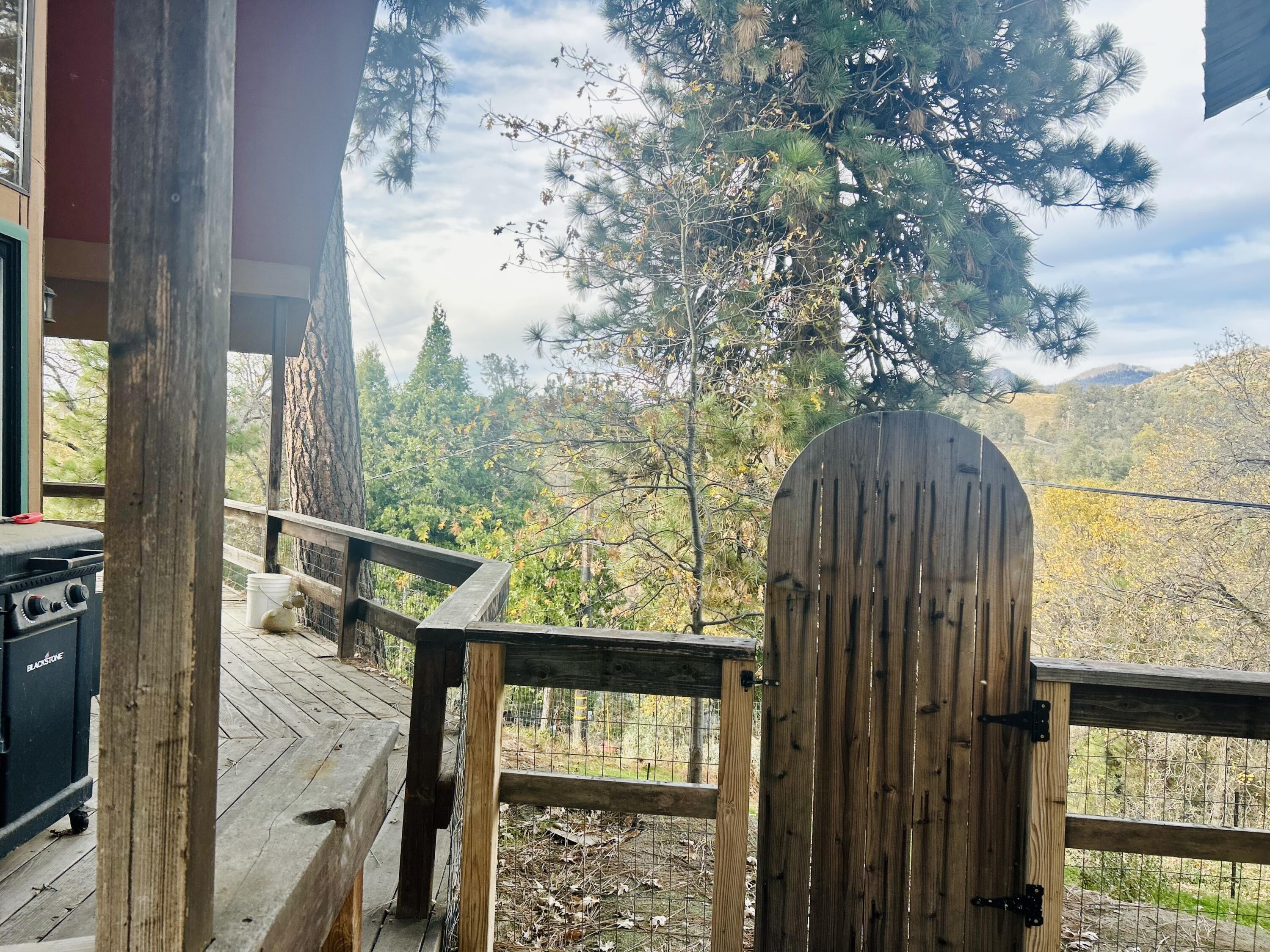 45306 Rocking K Dr, California Hot Springs, CA 93207