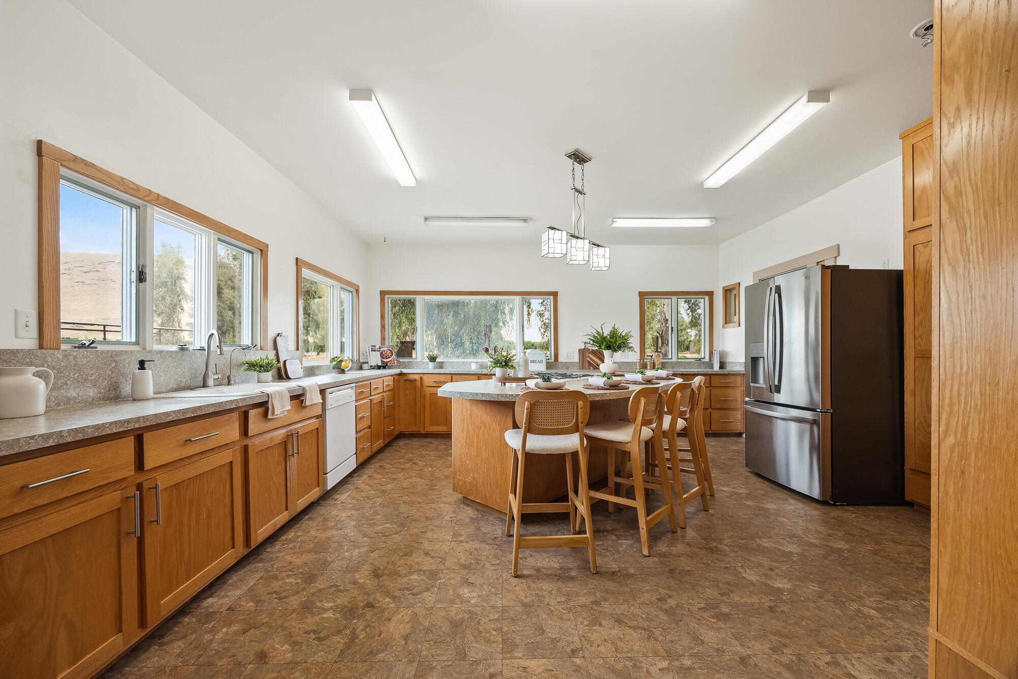 35802 Rd 180, Visalia, CA 93292