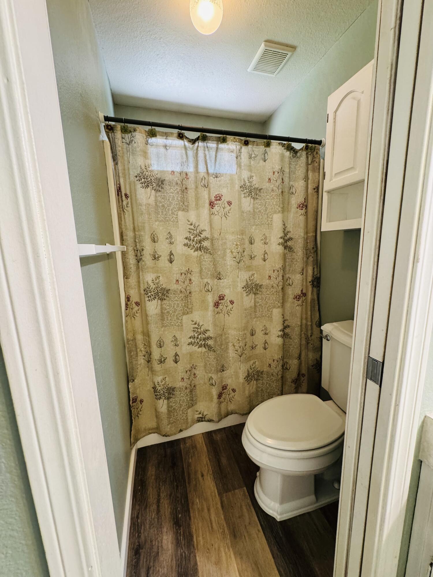 1433 Janet Dr, Exeter, CA 93221