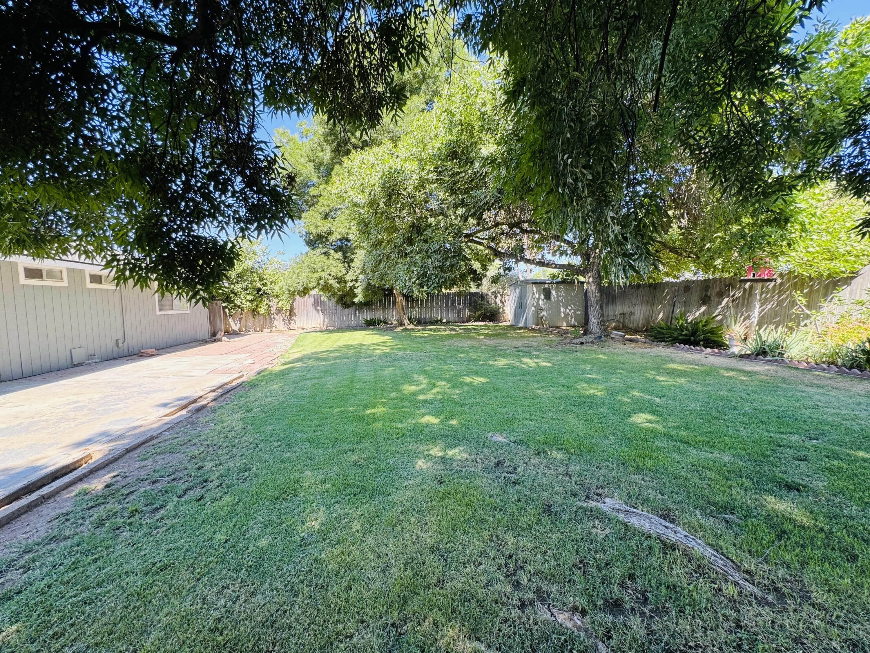 1433 Janet Dr, Exeter, CA 93221