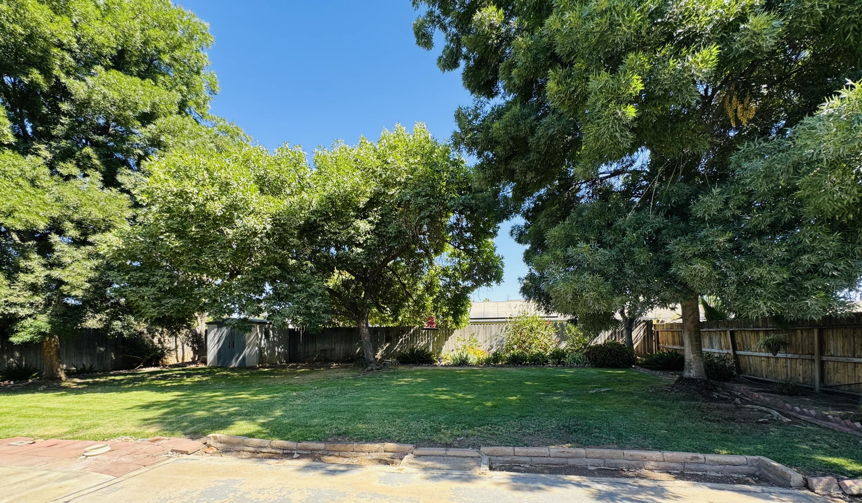 1433 Janet Dr, Exeter, CA 93221