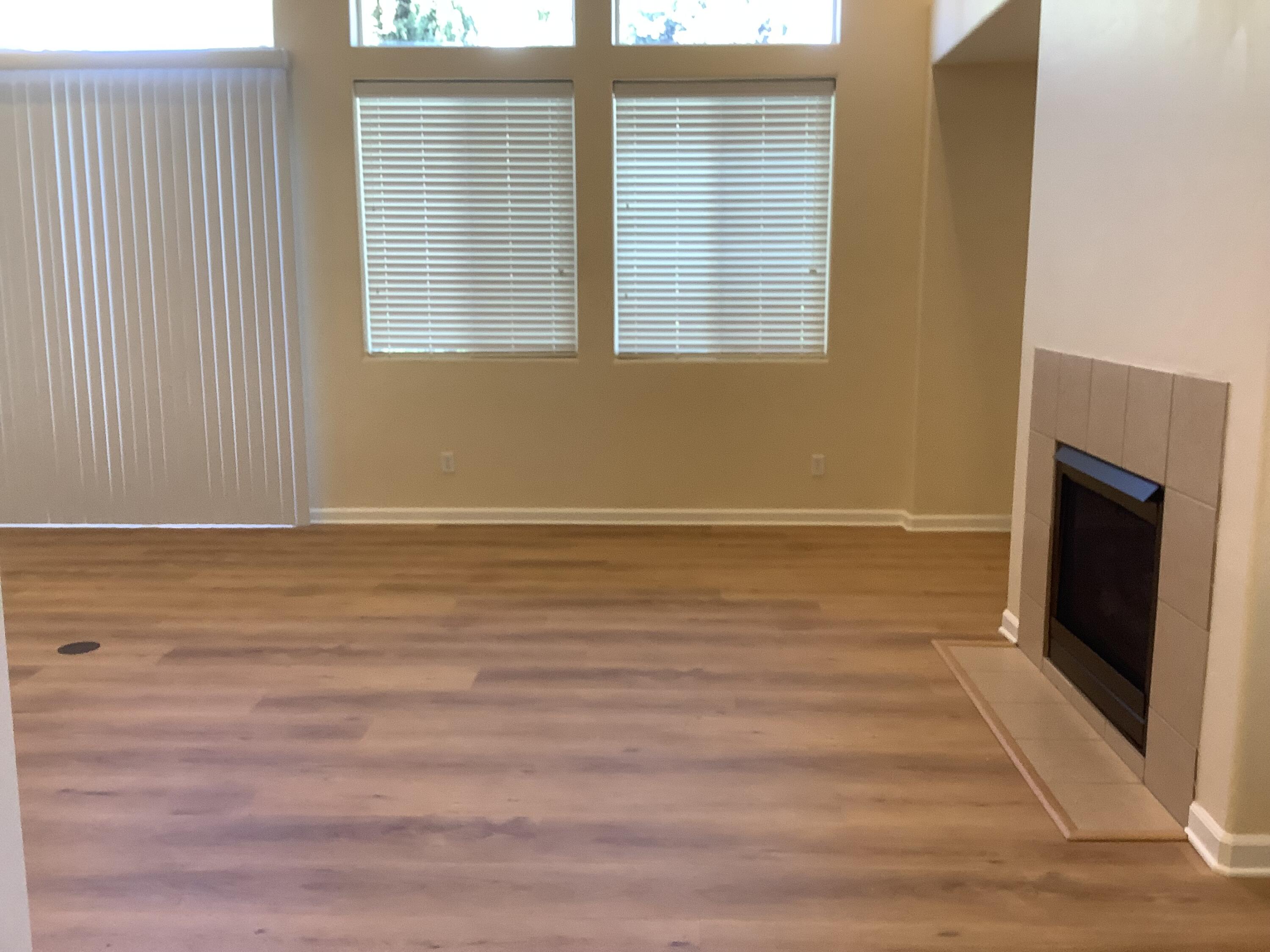 1615 N Volterra Ct, Visalia, CA 93291