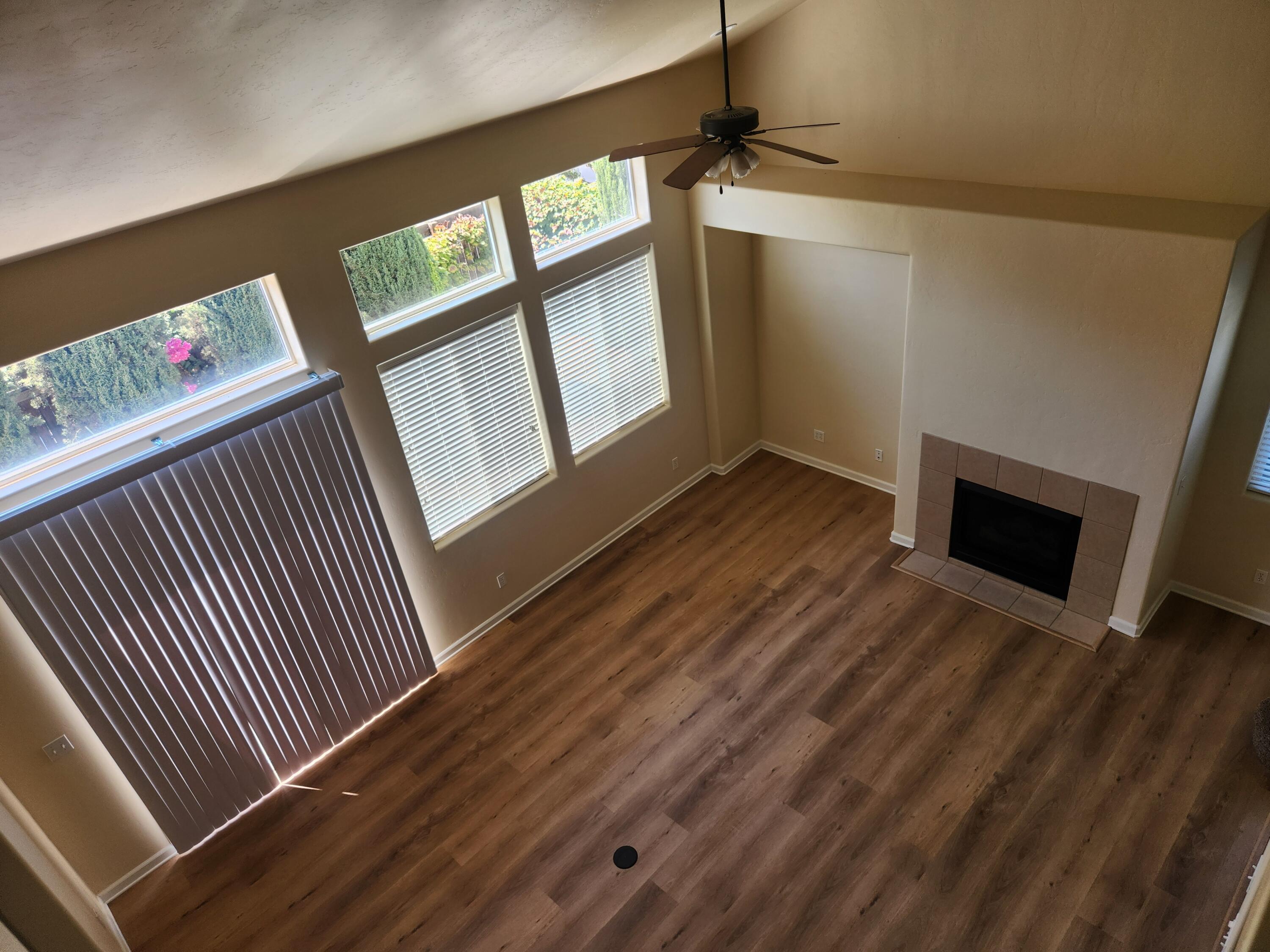 1615 N Volterra Ct, Visalia, CA 93291