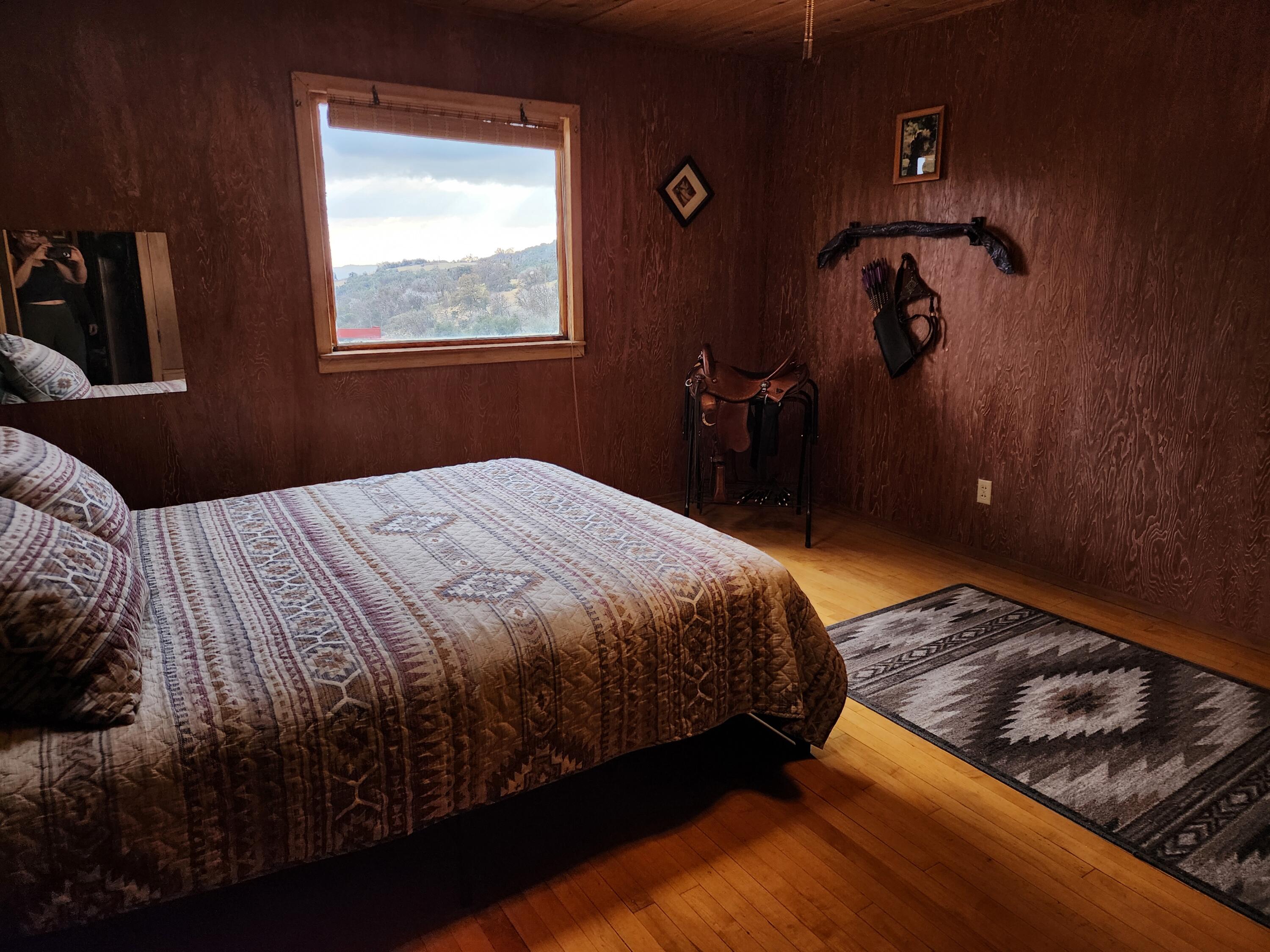 51090 Eshom Valley Dr Dr, Badger, CA 93603