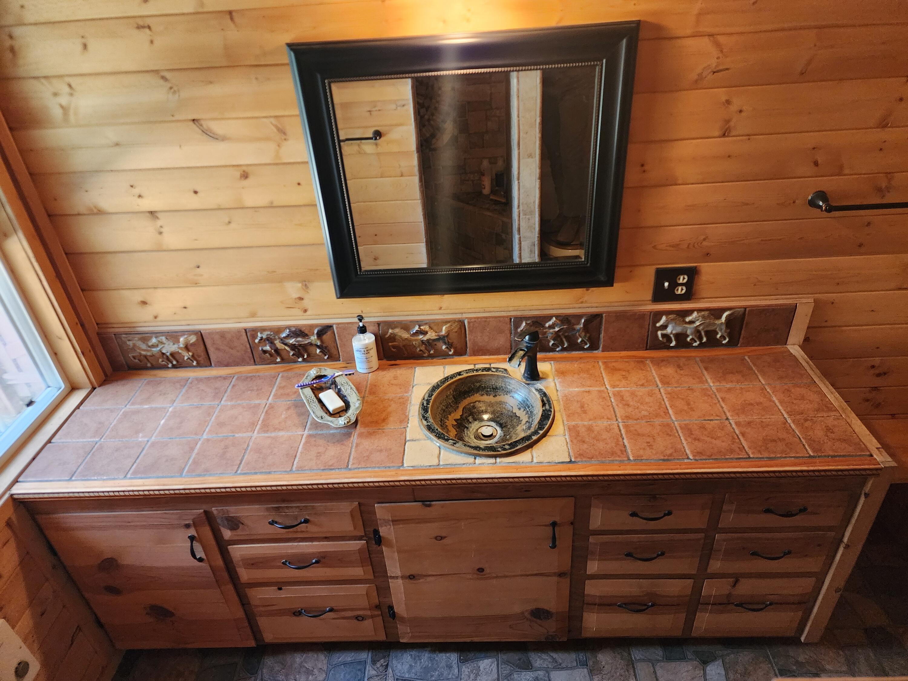 51090 Eshom Valley Dr Dr, Badger, CA 93603