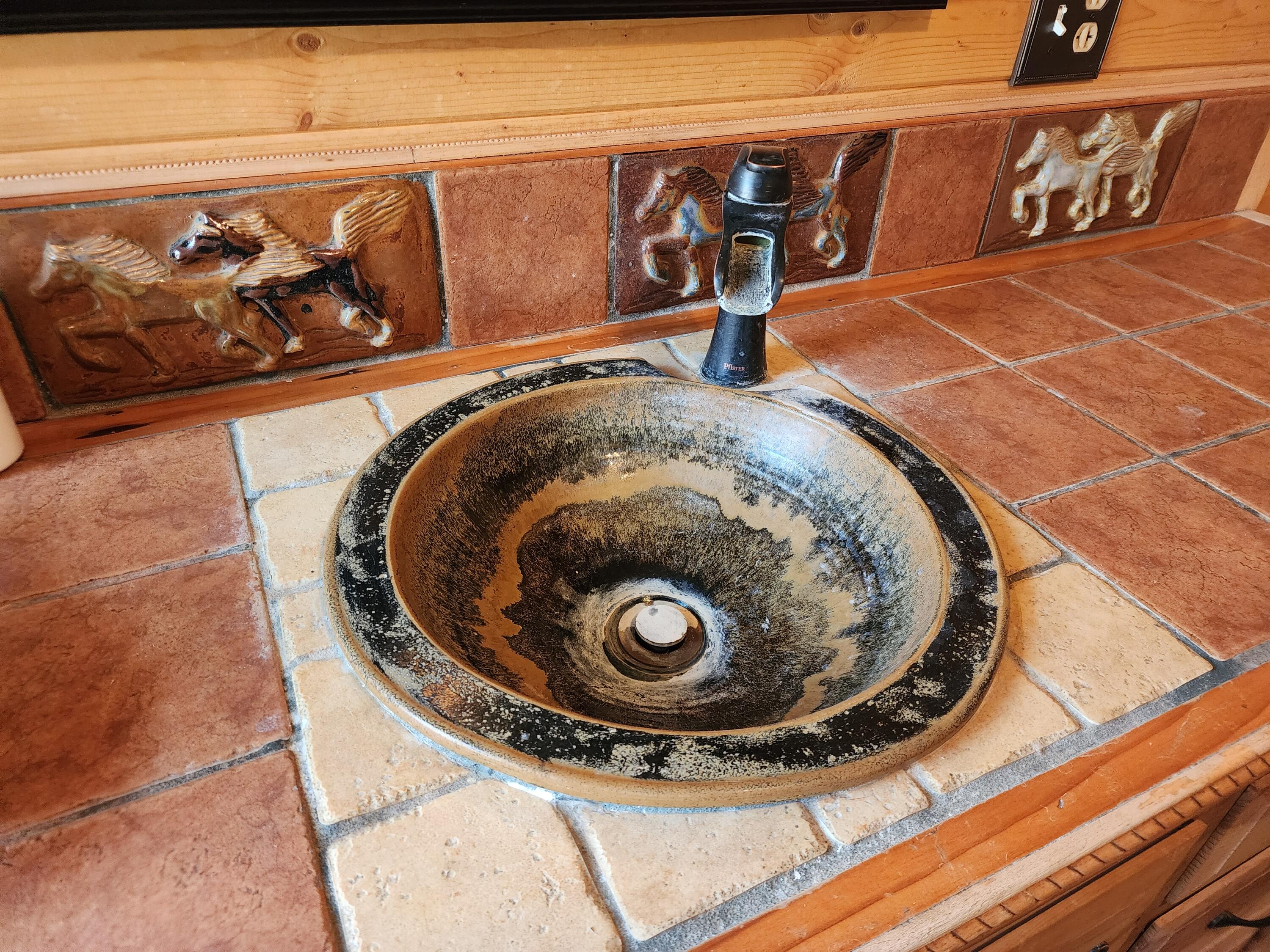 51090 Eshom Valley Dr Dr, Badger, CA 93603