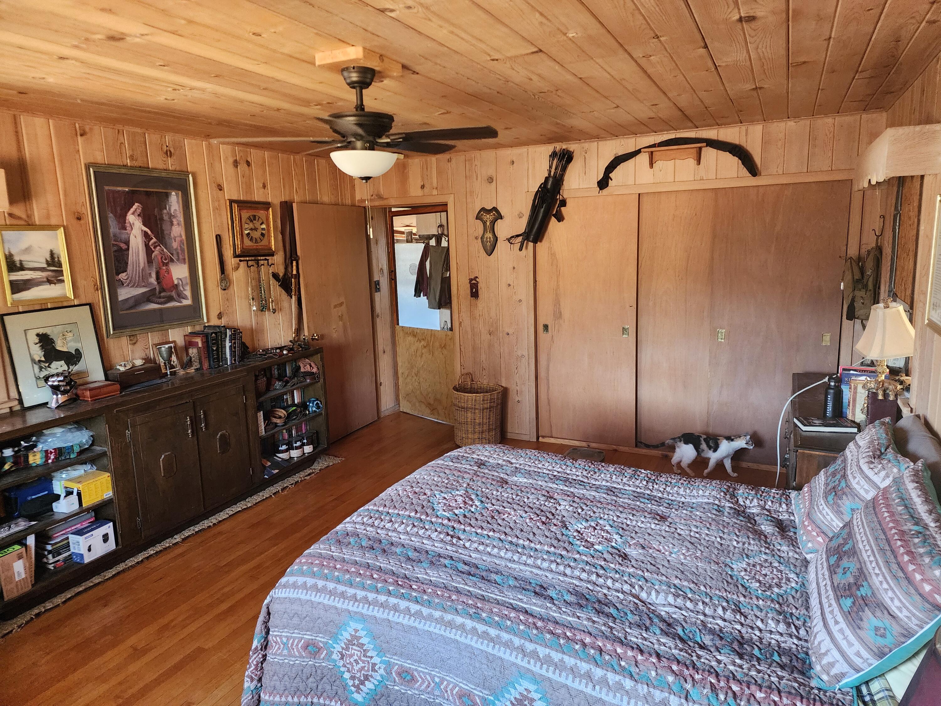 51090 Eshom Valley Dr Dr, Badger, CA 93603