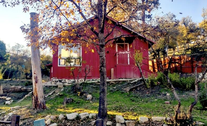 379 Cedar Brook Trl, California Hot Springs, CA 93207