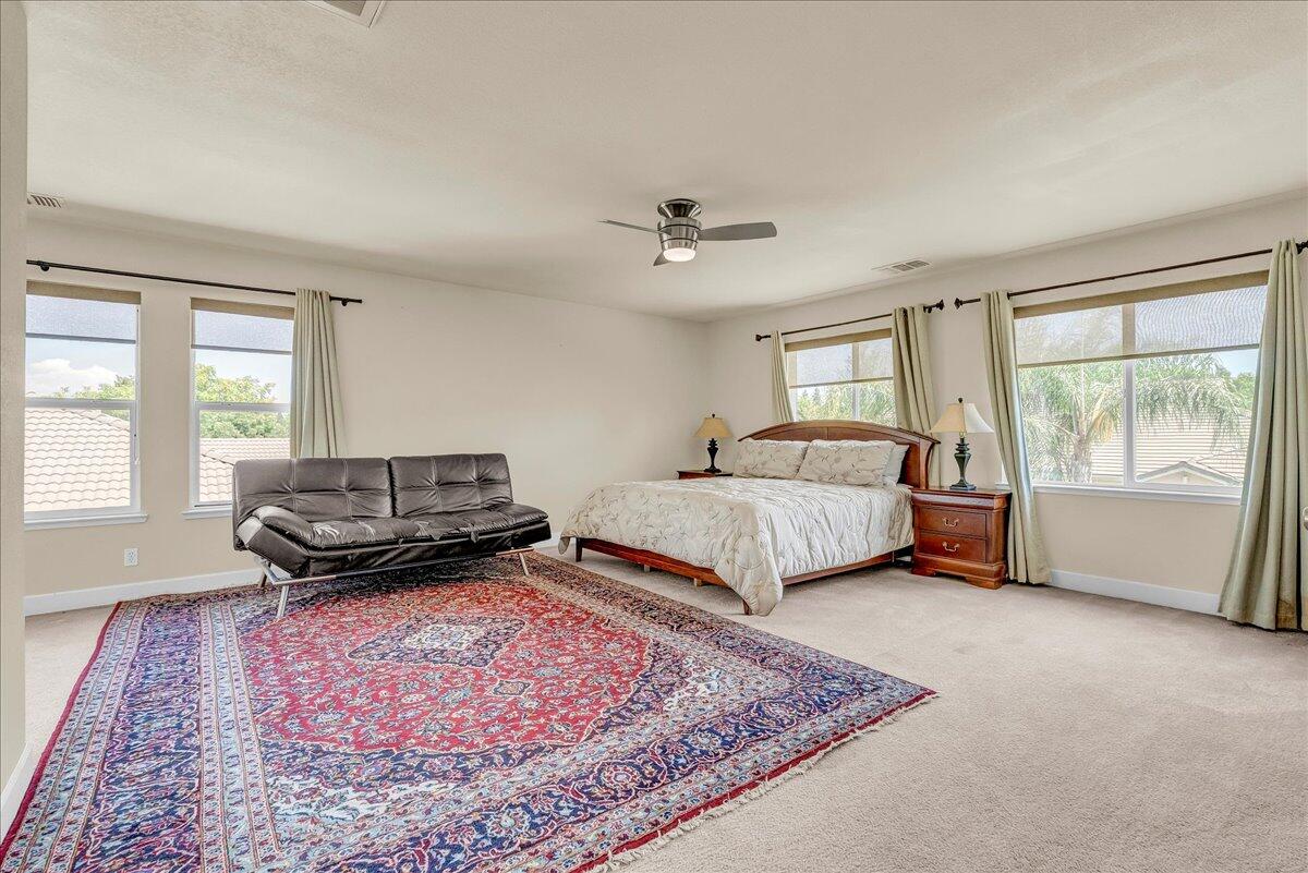 3615 W Sunnyview Ave, Visalia, CA 93291