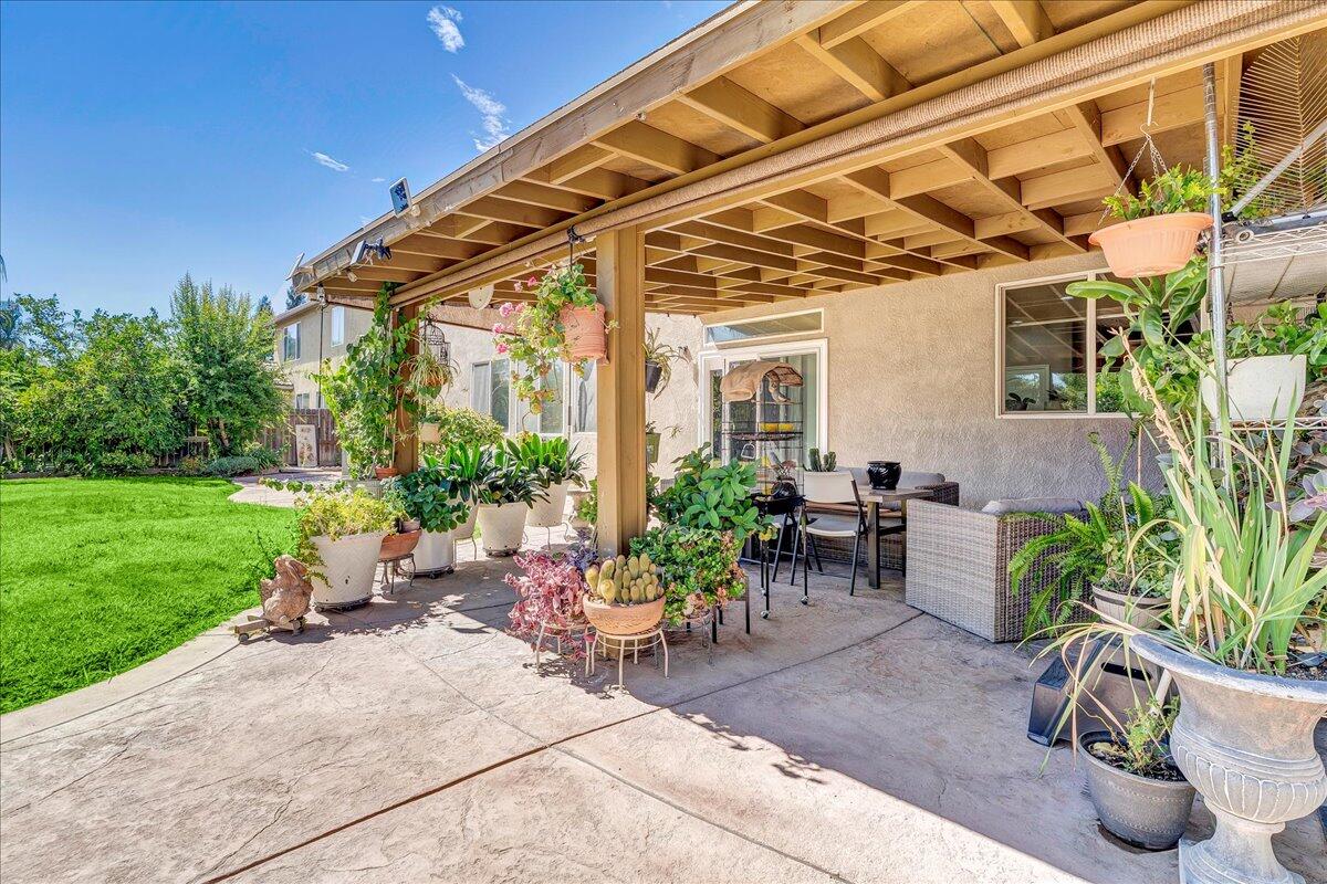 3615 W Sunnyview Ave, Visalia, CA 93291