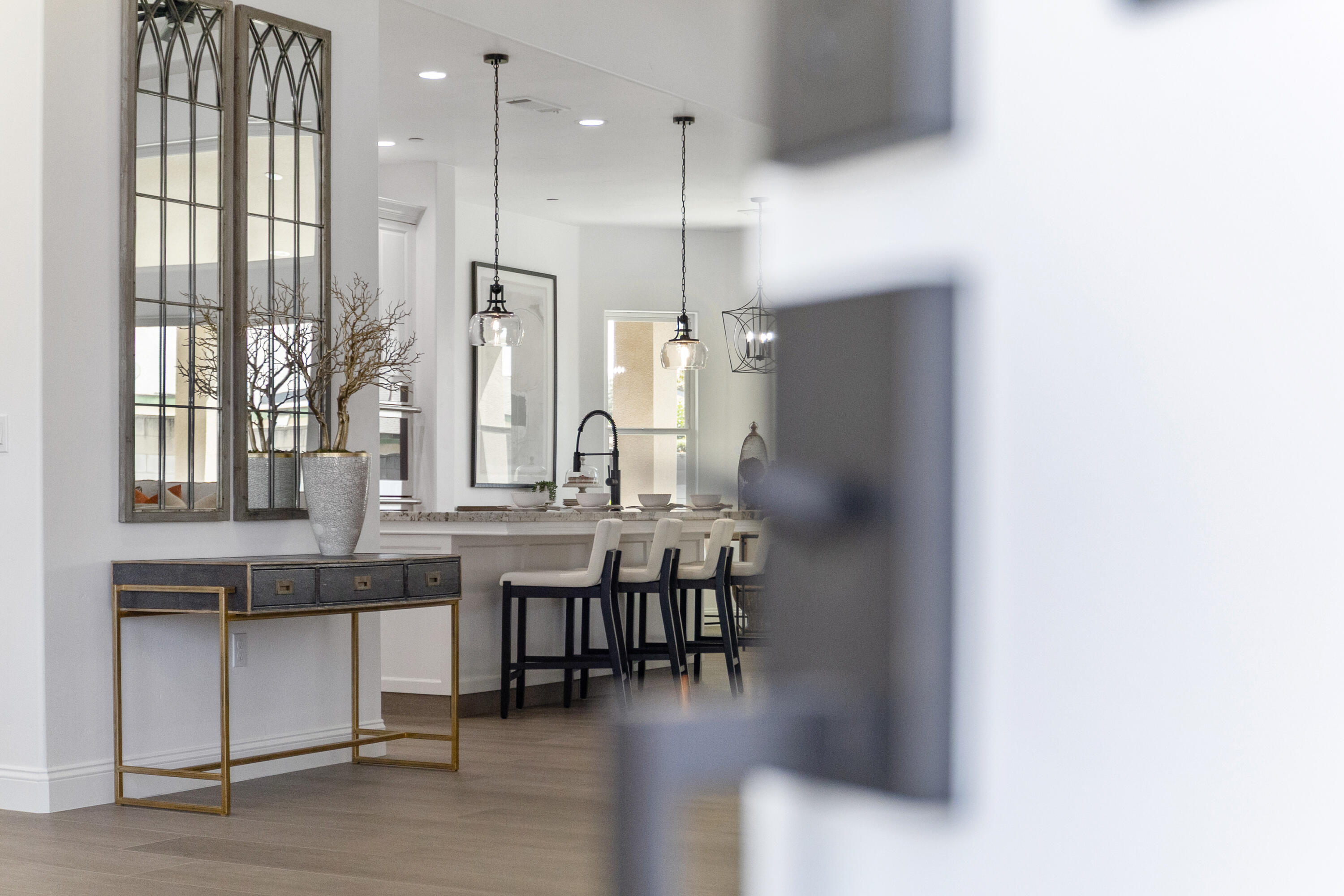 183 Oaks Ct, Tulare, CA 93274