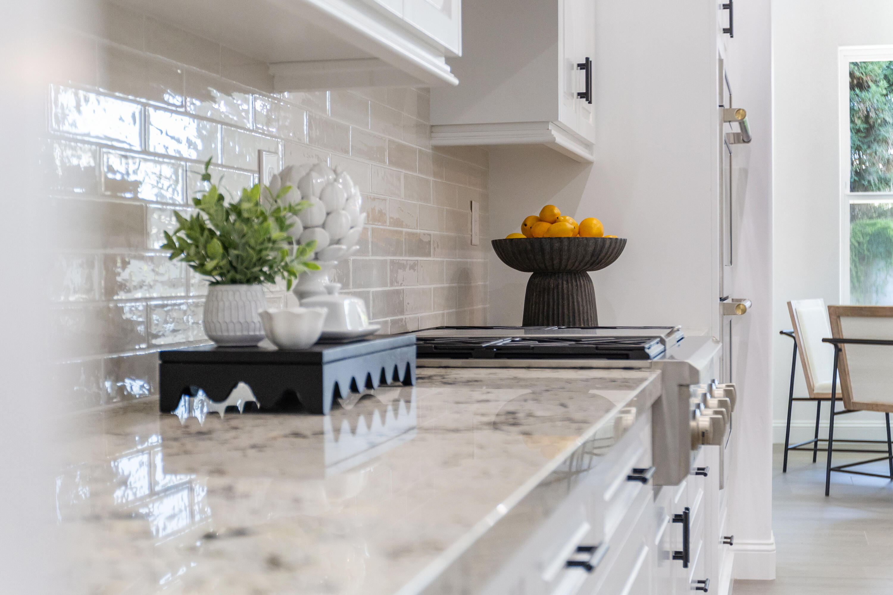 183 Oaks Ct, Tulare, CA 93274