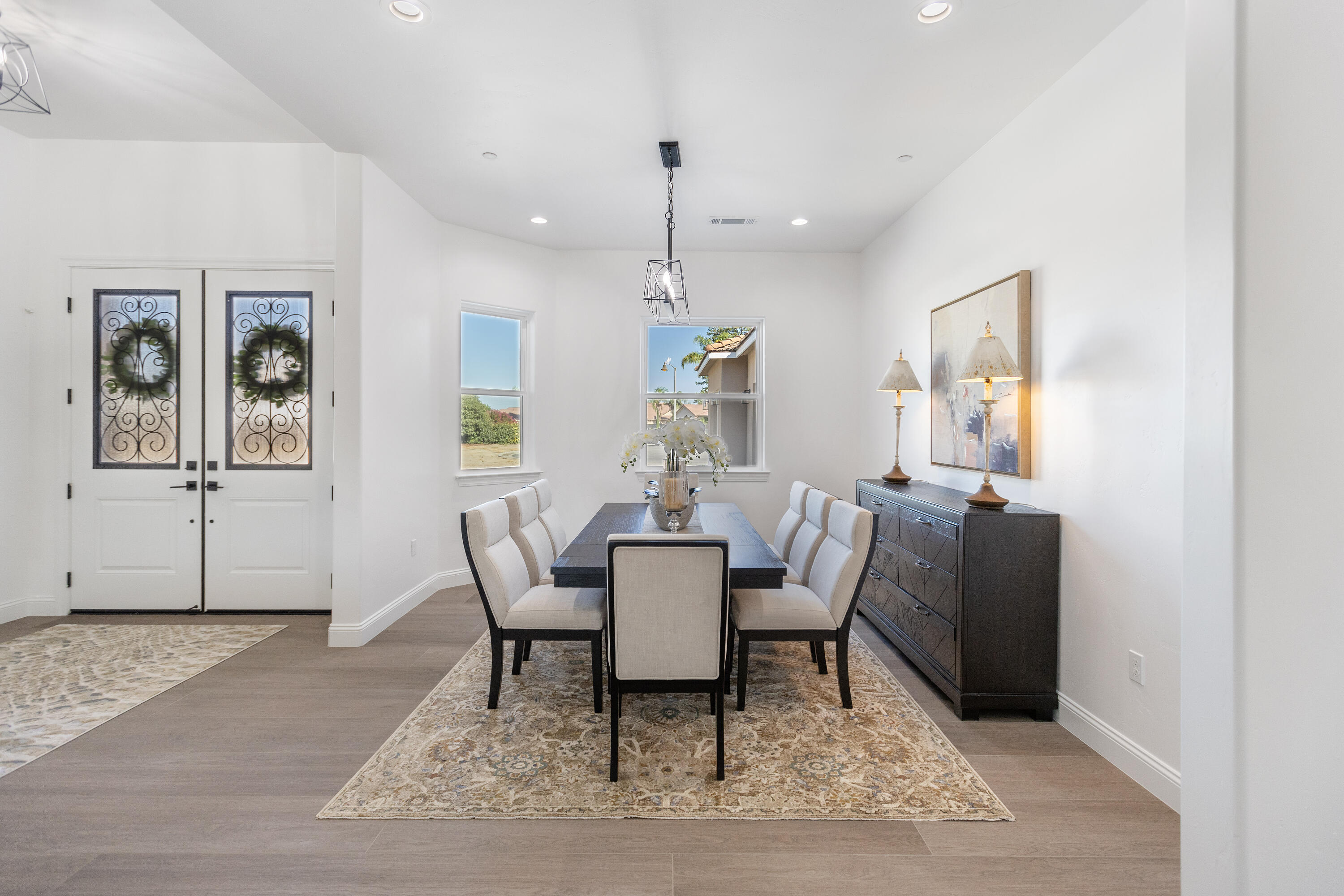 183 Oaks Ct, Tulare, CA 93274