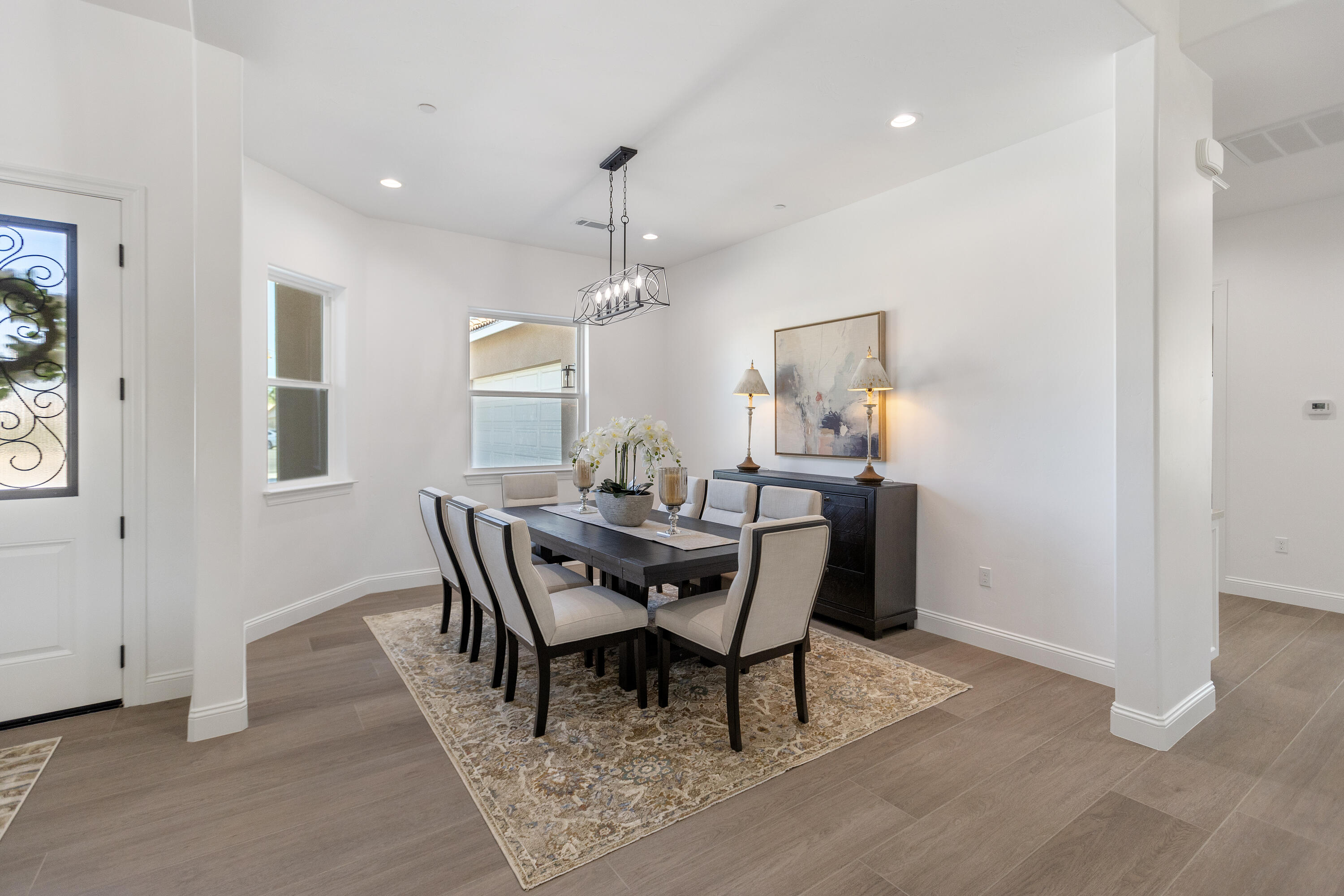 183 Oaks Ct, Tulare, CA 93274