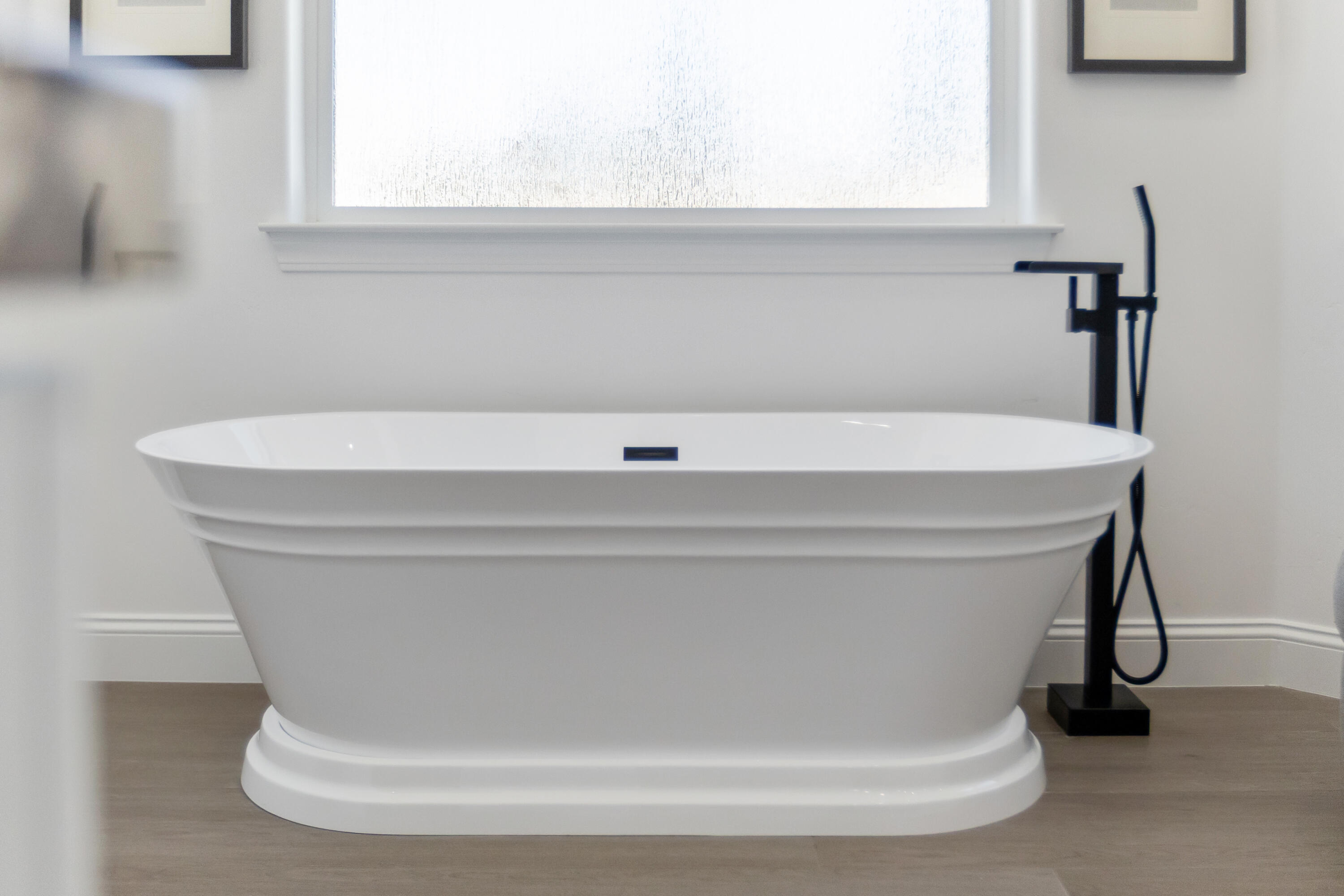 183 Oaks Ct, Tulare, CA 93274