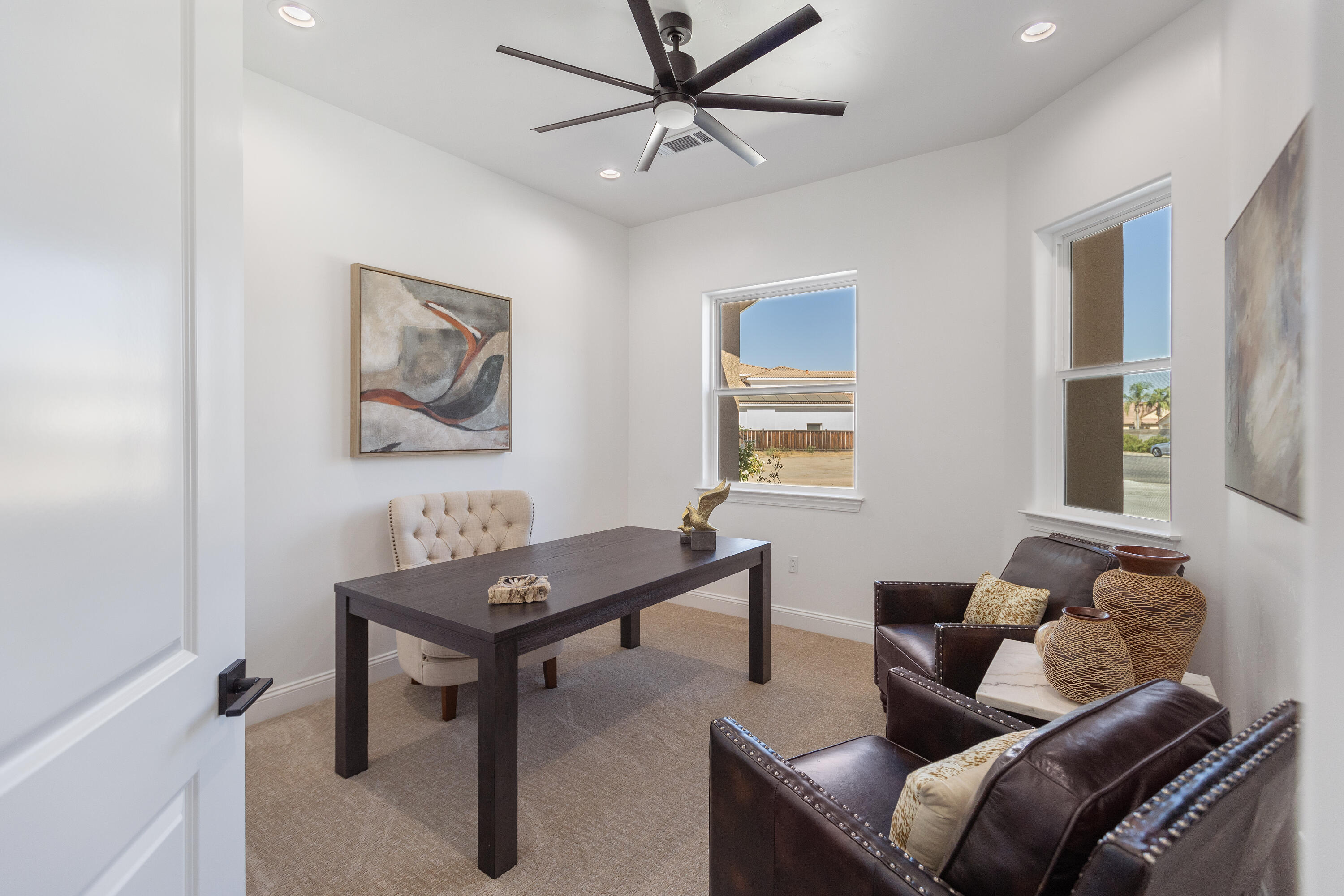 183 Oaks Ct, Tulare, CA 93274