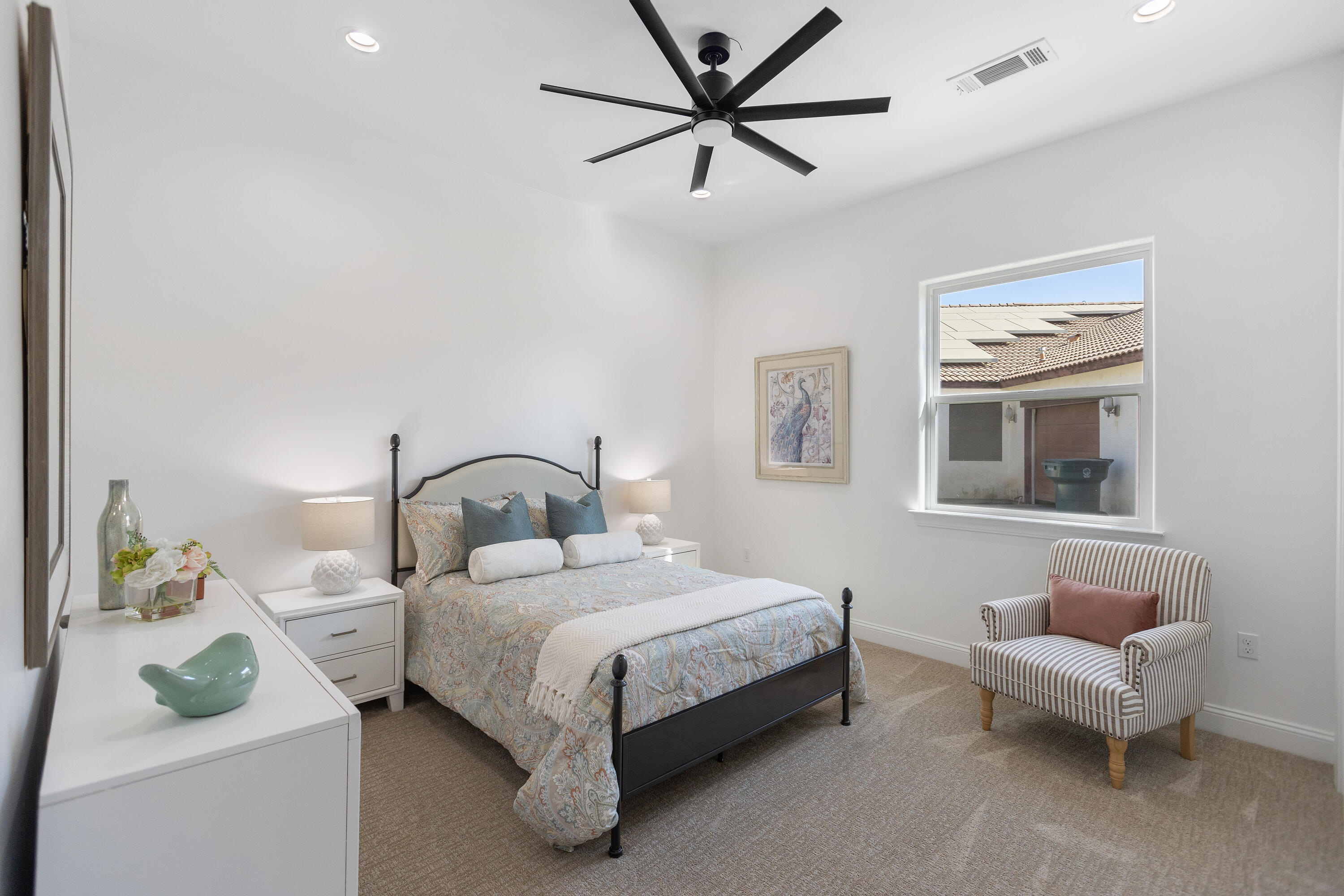 183 Oaks Ct, Tulare, CA 93274