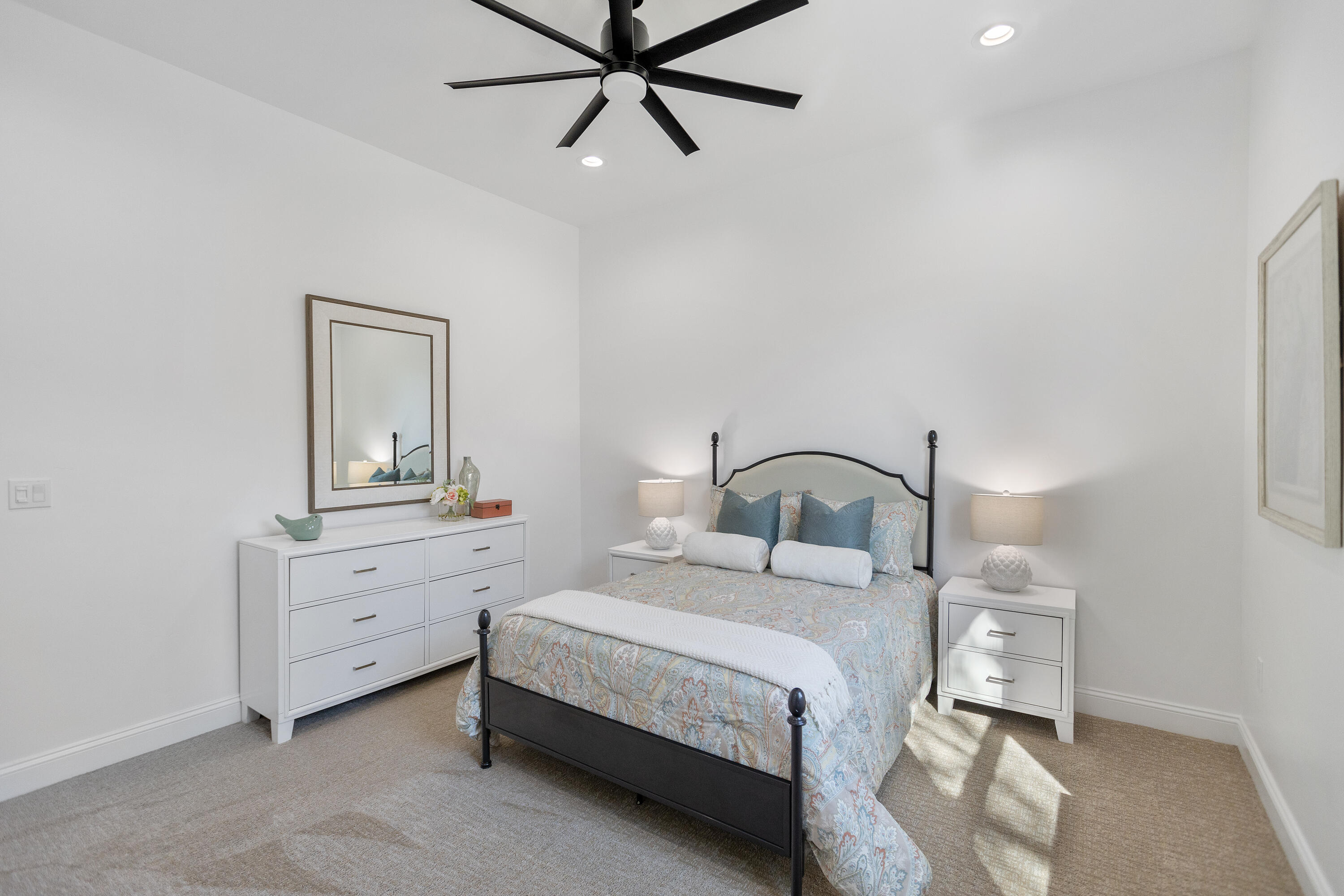 183 Oaks Ct, Tulare, CA 93274