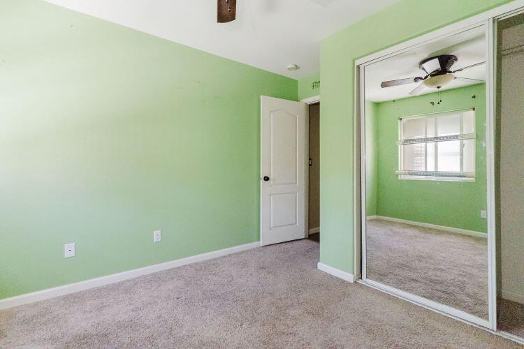 4523 W Evergreen Ct, Visalia, CA 93277